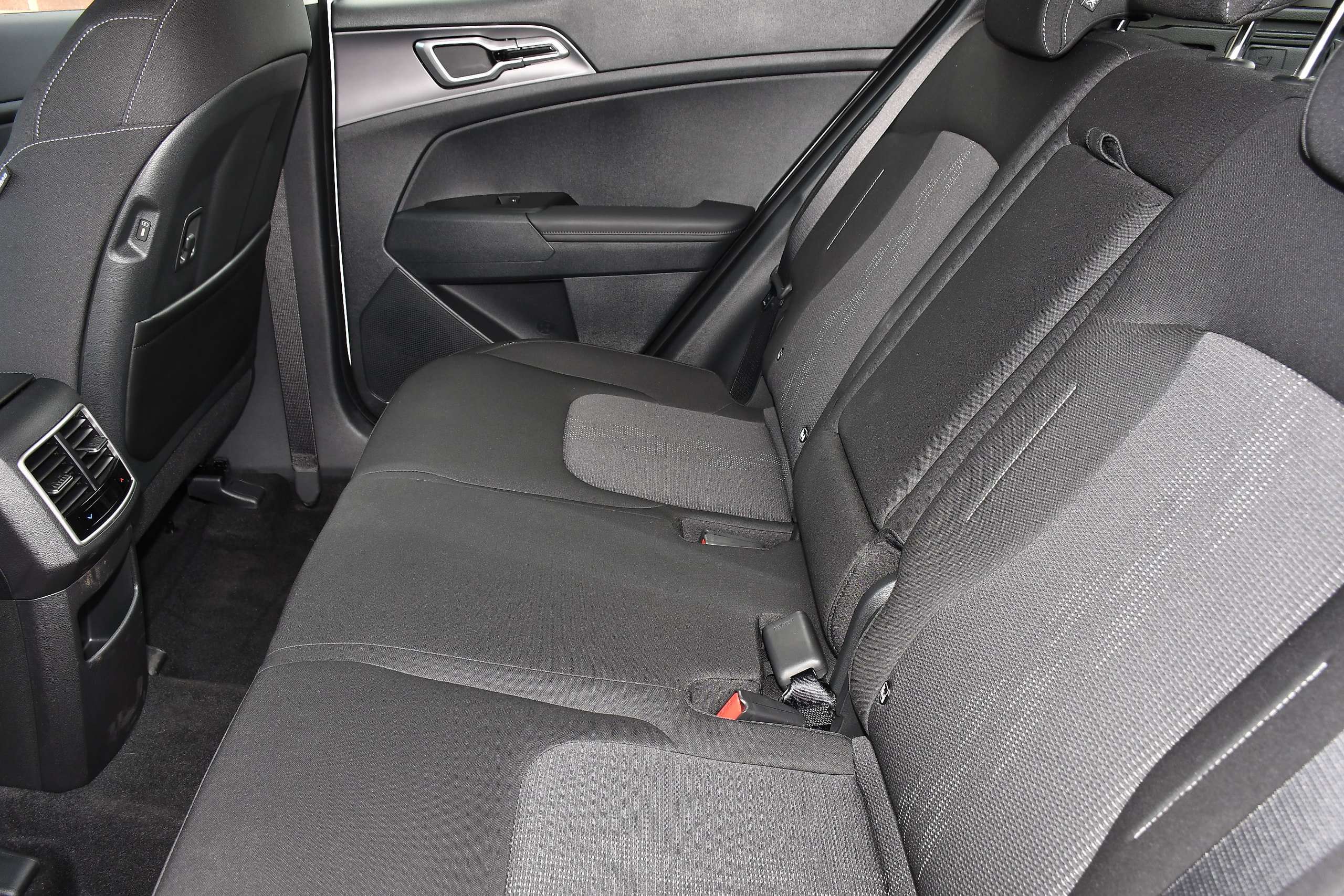 2025 KIA SPORTAGE 2025 KIA SPORTAGE