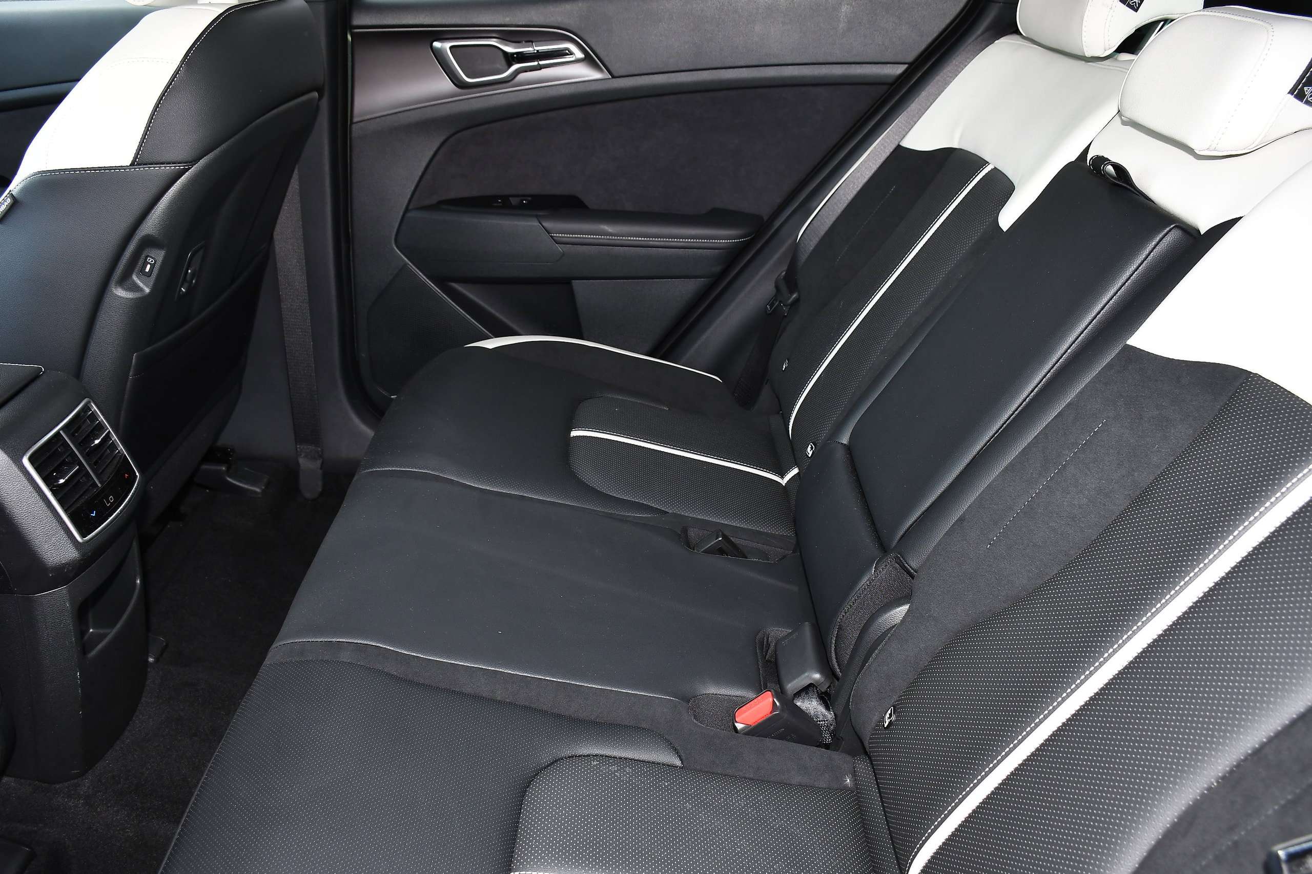 2025 KIA SPORTAGE 2025 KIA SPORTAGE