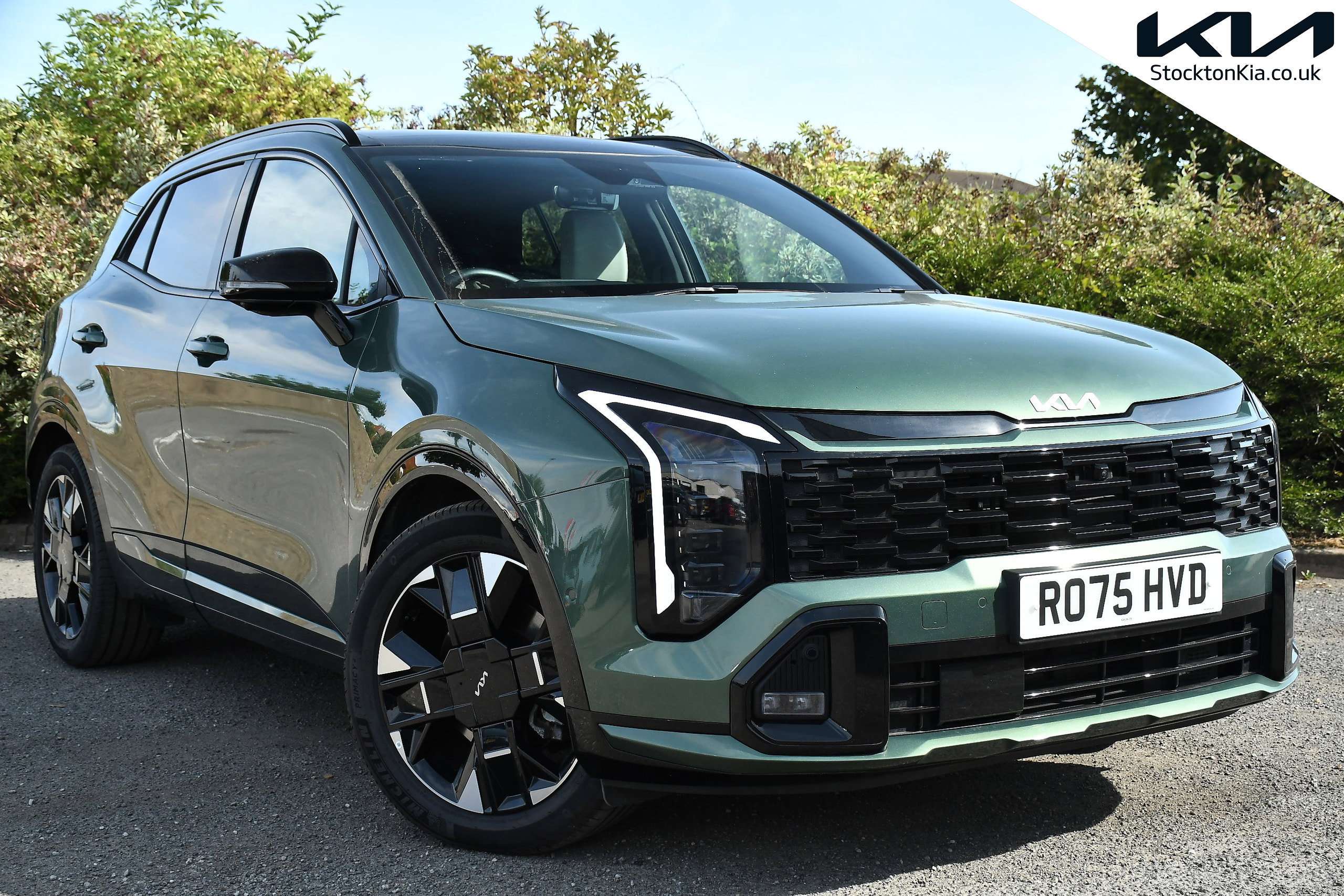 A 2025 KIA SPORTAGE 1.6 h T-GDi GT-Line S SUV 5dr Petrol Hybrid Auto Euro 6 (s/s) (235 bhp) A 2025 KIA SPORTAGE 1.6 h T-GDi GT-Line S SUV 5dr Petrol Hybrid Auto Euro 6 (s/s) (235 bhp)