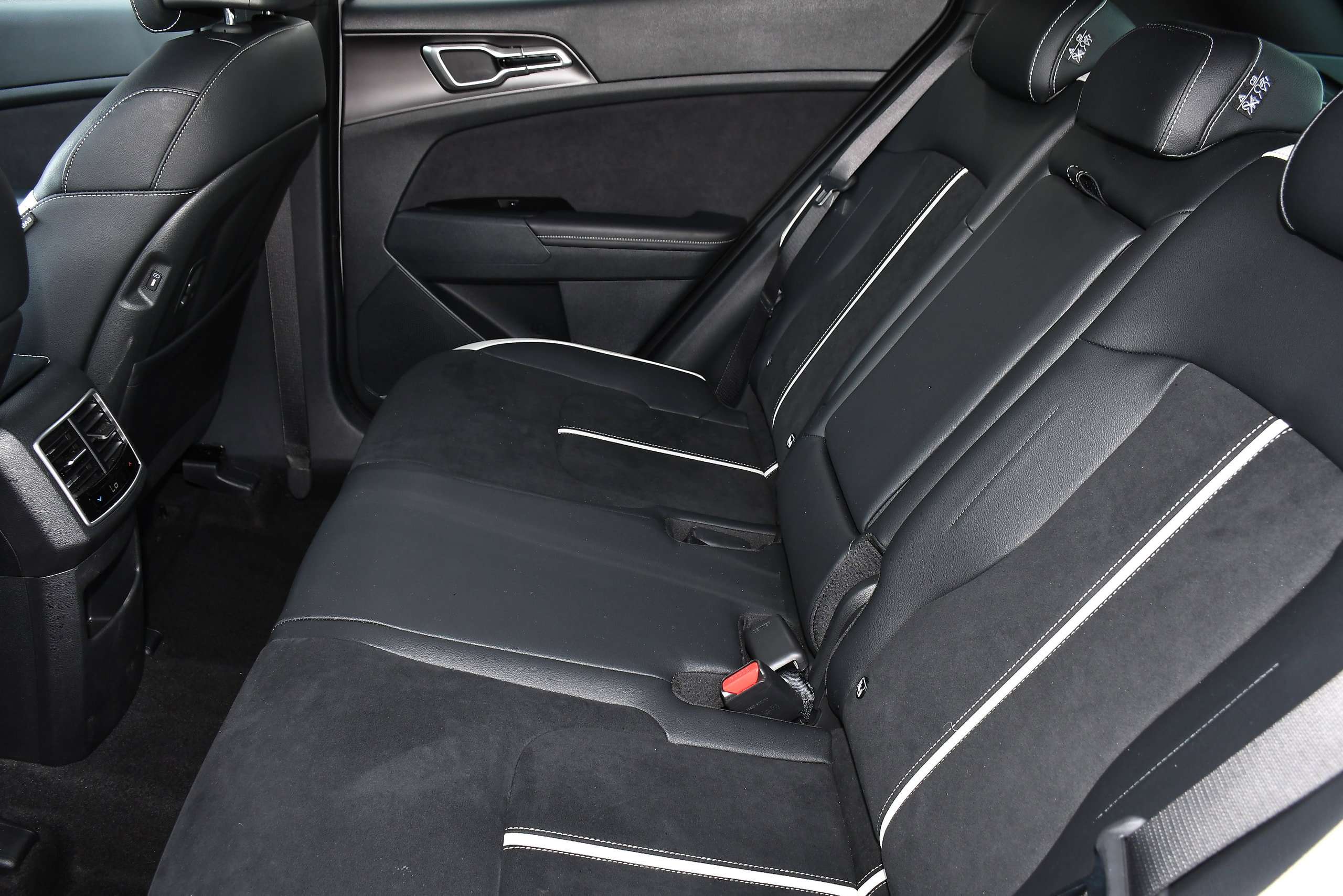 2025 KIA SPORTAGE 2025 KIA SPORTAGE