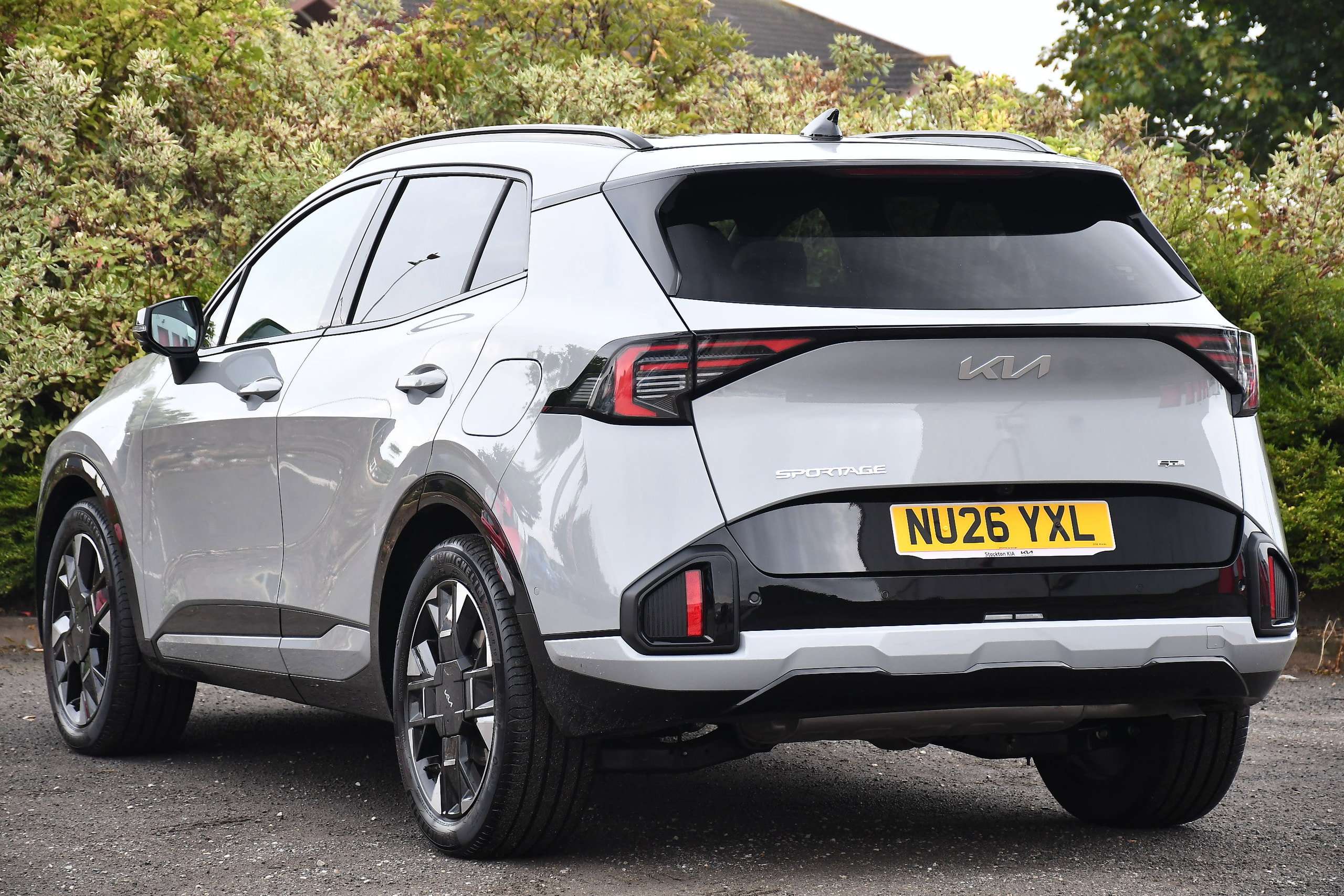 A 2026 KIA SPORTAGE 1.6 h T-GDi GT-Line S SUV 5dr Petrol Hybrid Auto Euro 6 (s/s) (235 bhp) A 2026 KIA SPORTAGE 1.6 h T-GDi GT-Line S SUV 5dr Petrol Hybrid Auto Euro 6 (s/s) (235 bhp)