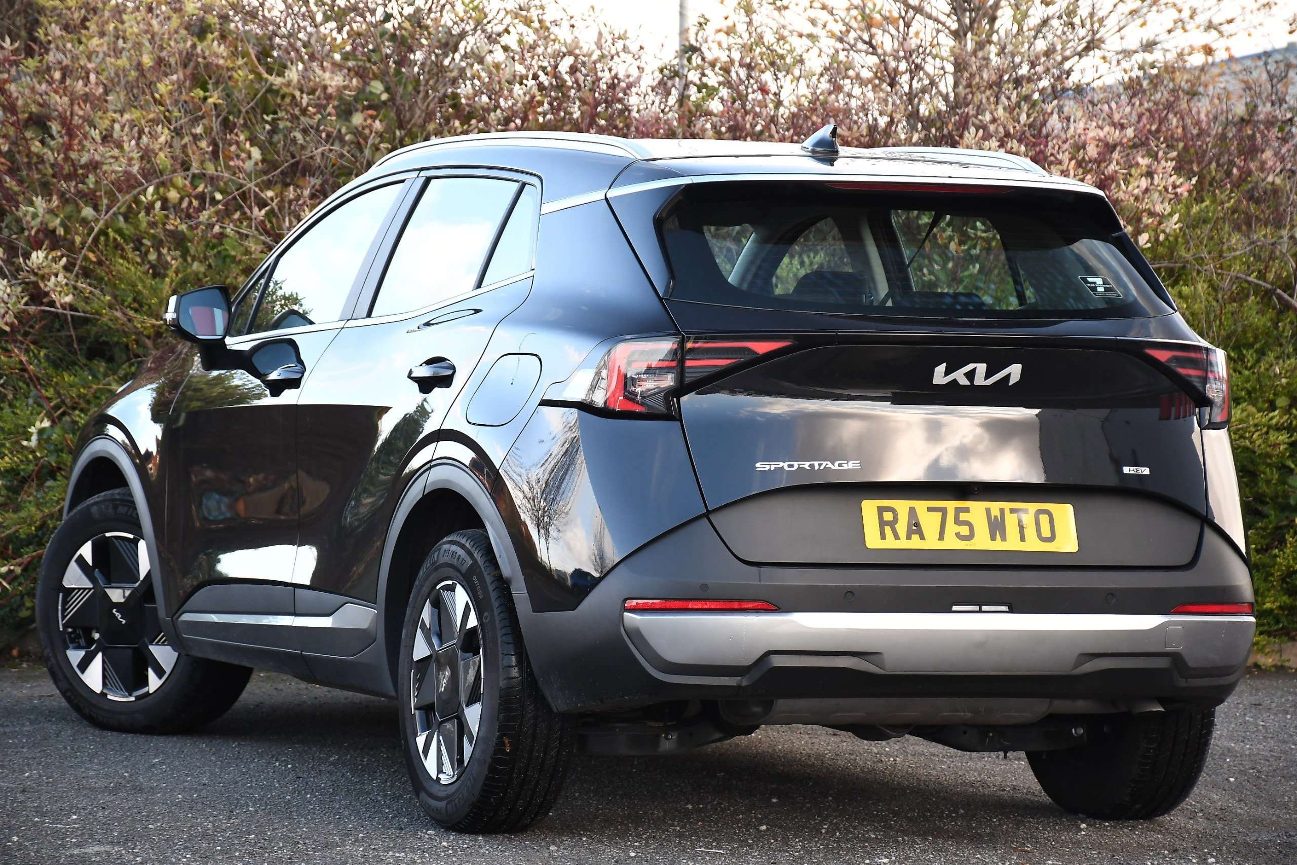 A 2026 KIA SPORTAGE 1.6 h T-GDi Pure SUV 5dr Petrol Hybrid Auto Euro 6 (s/s) (235 bhp) A 2026 KIA SPORTAGE 1.6 h T-GDi Pure SUV 5dr Petrol Hybrid Auto Euro 6 (s/s) (235 bhp)