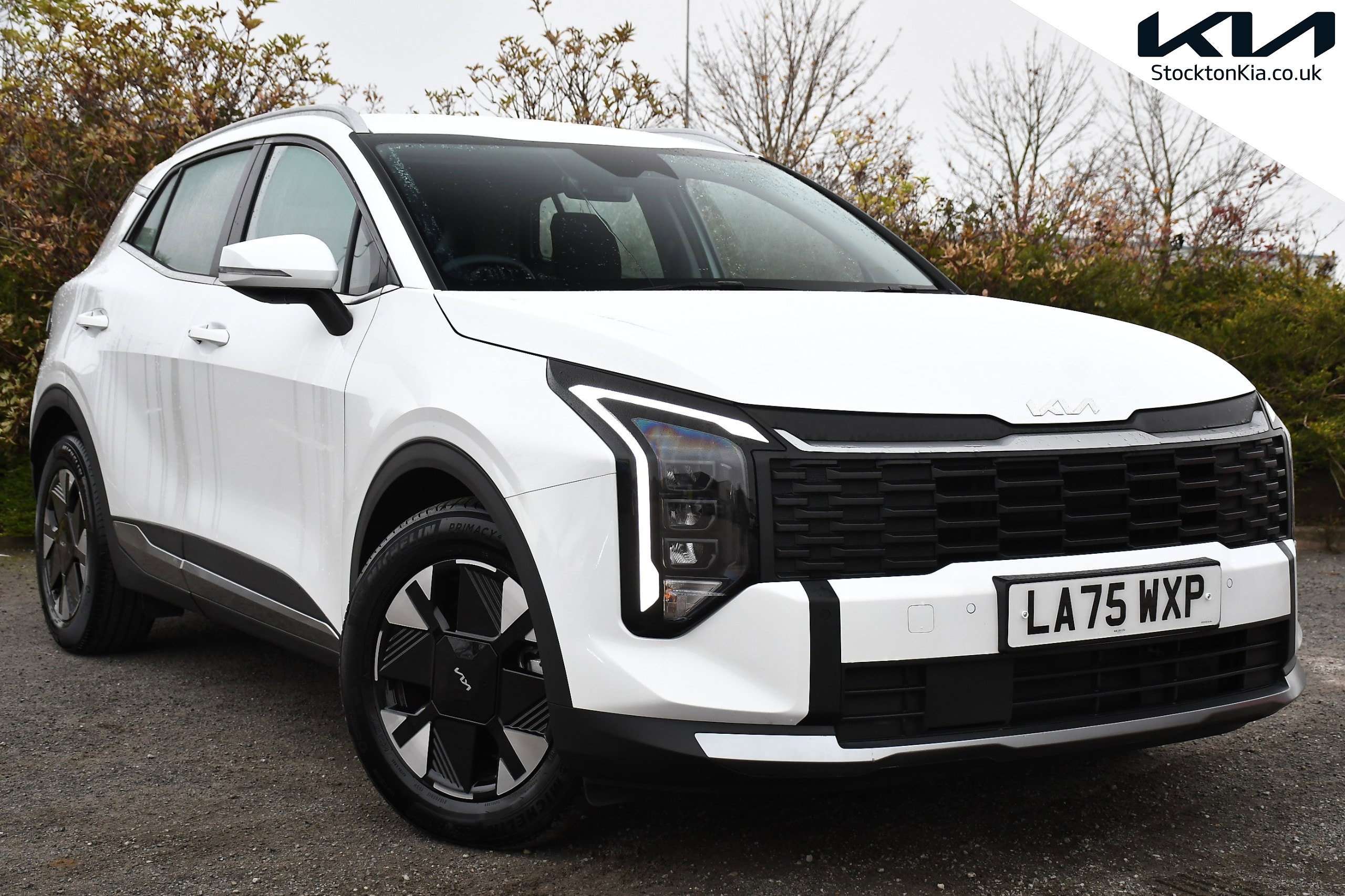 A 2025 KIA SPORTAGE 1.6 h T-GDi Pure SUV 5dr Petrol Hybrid Auto Euro 6 (s/s) (235 bhp) A 2025 KIA SPORTAGE 1.6 h T-GDi Pure SUV 5dr Petrol Hybrid Auto Euro 6 (s/s) (235 bhp)