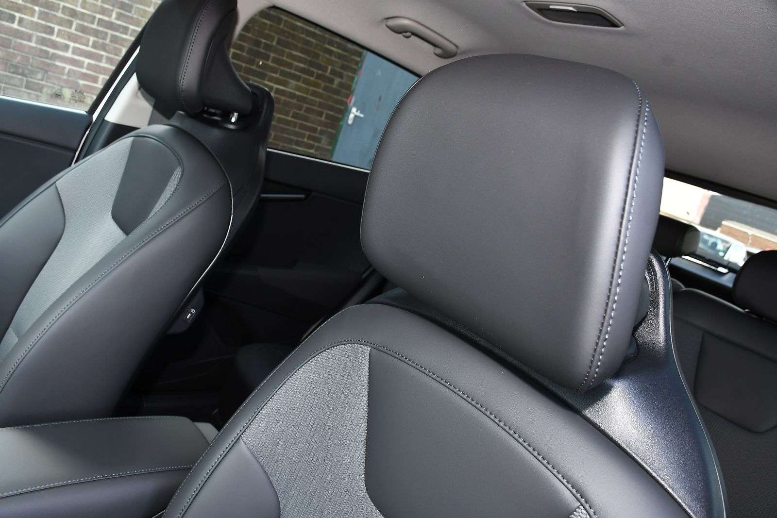 2025 KIA NIRO 2025 KIA NIRO