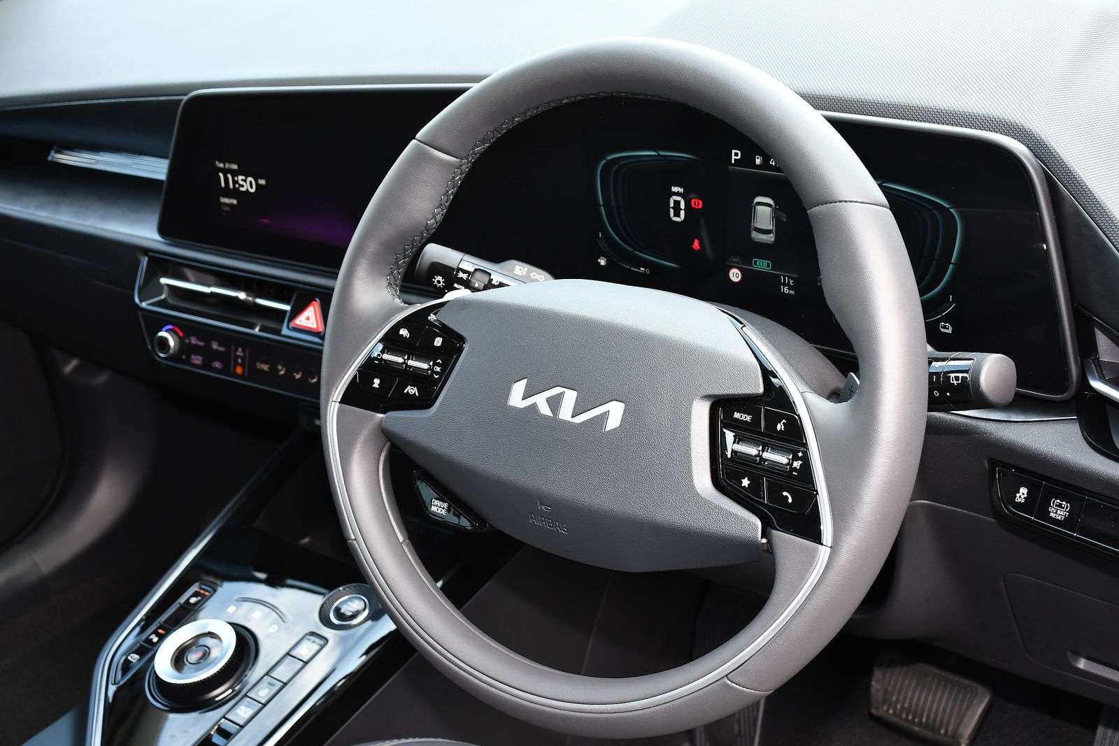 2025 KIA NIRO 2025 KIA NIRO