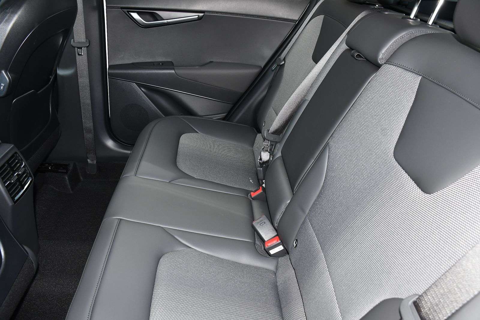 2025 KIA NIRO 2025 KIA NIRO