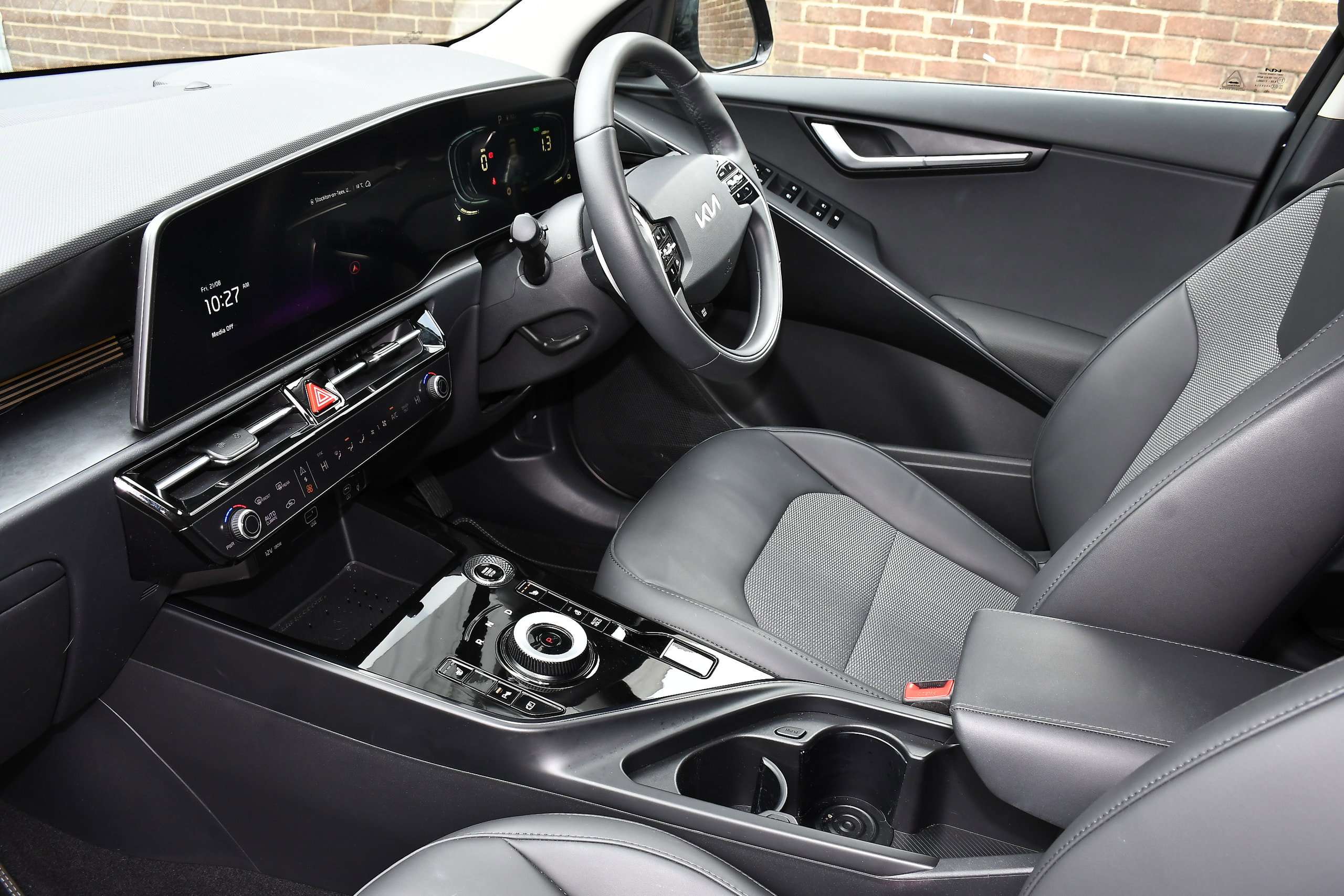 A 2025 KIA NIRO 1.6h GDi 3 SUV 5dr Petrol Hybrid DCT Euro 6 (s/s) (127 bhp) A 2025 KIA NIRO 1.6h GDi 3 SUV 5dr Petrol Hybrid DCT Euro 6 (s/s) (127 bhp)