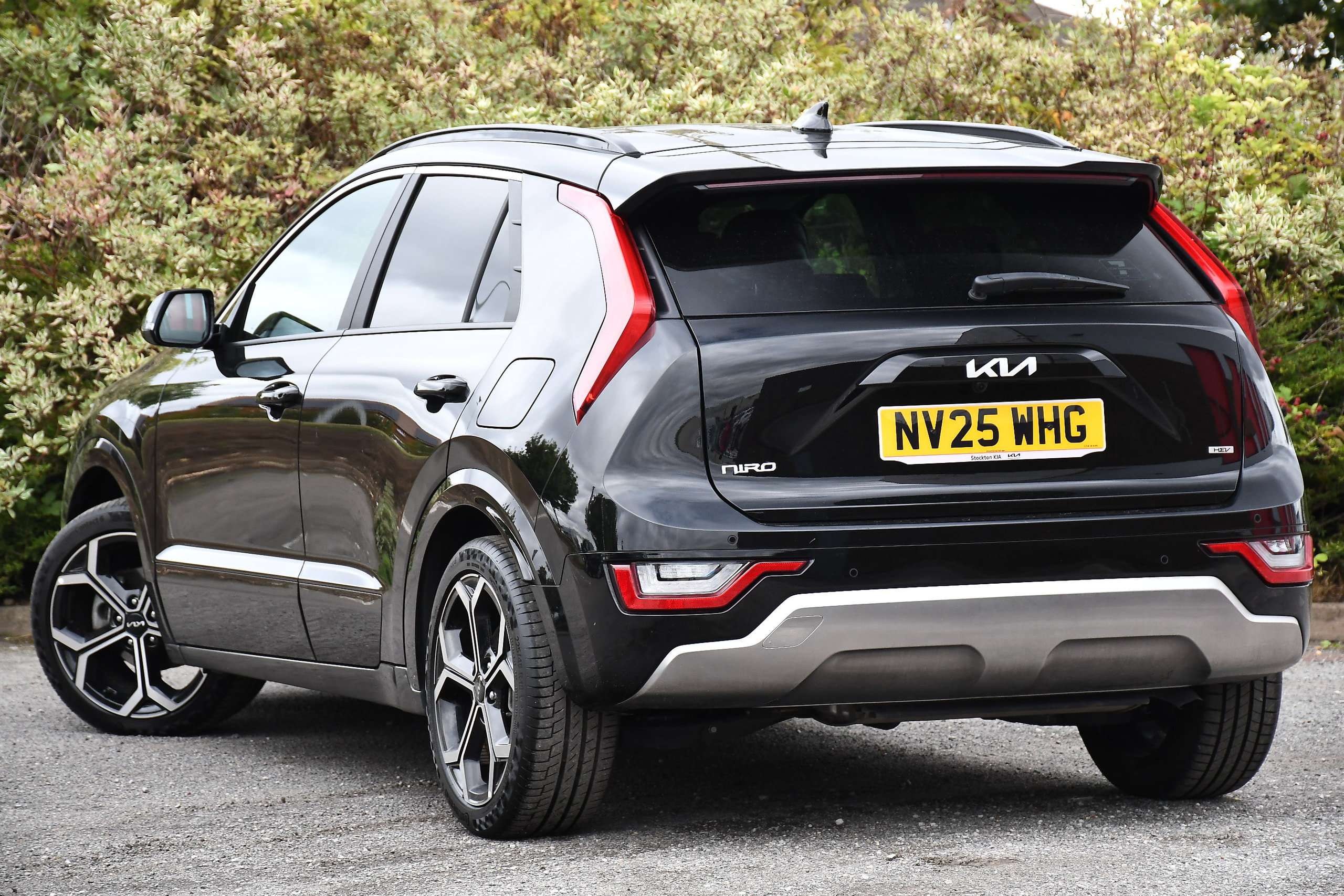 A 2025 KIA NIRO 1.6h GDi 3 SUV 5dr Petrol Hybrid DCT Euro 6 (s/s) (127 bhp) A 2025 KIA NIRO 1.6h GDi 3 SUV 5dr Petrol Hybrid DCT Euro 6 (s/s) (127 bhp)