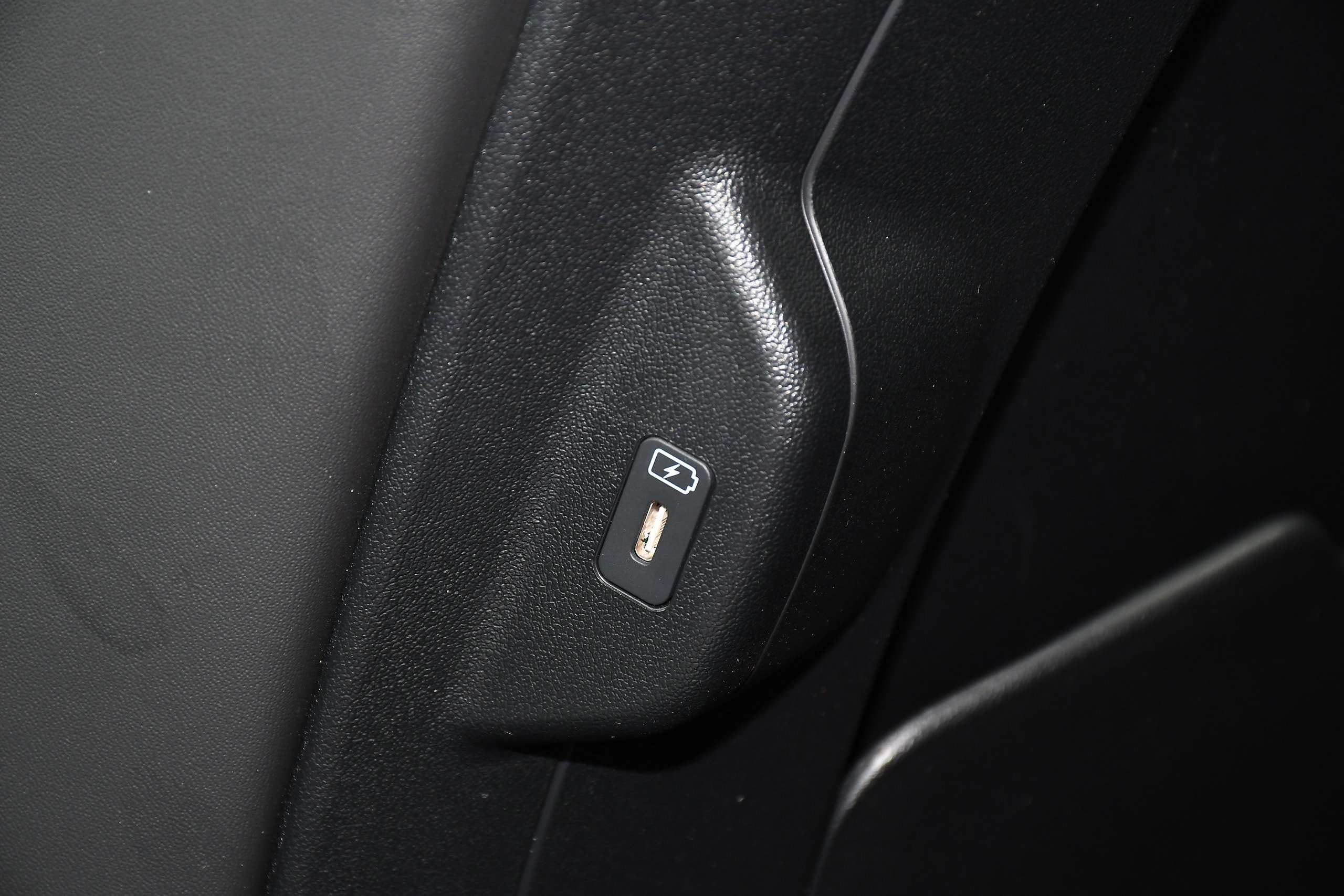 2025 KIA NIRO 2025 KIA NIRO