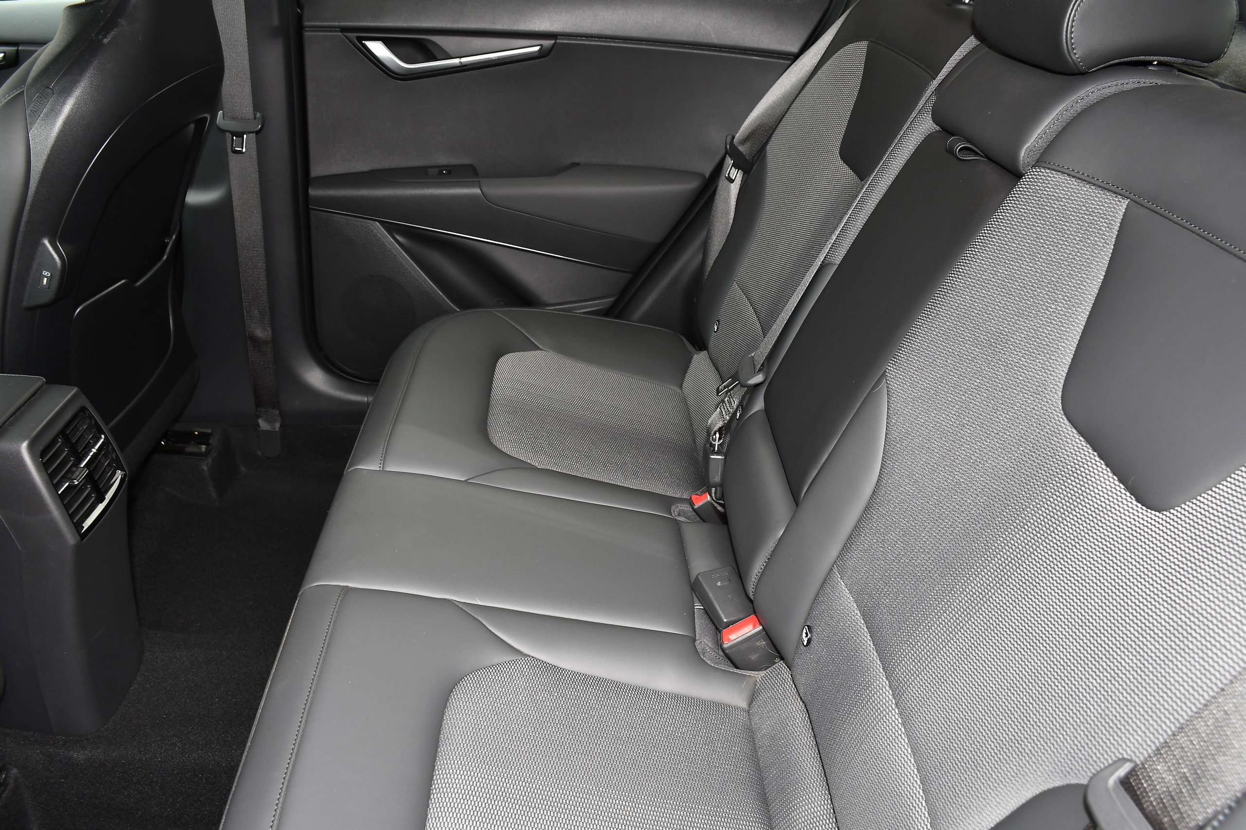 2025 KIA NIRO 2025 KIA NIRO