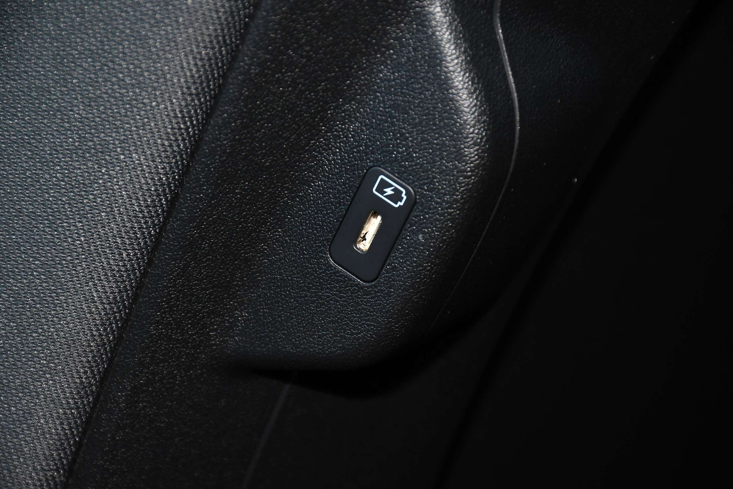2024 KIA NIRO 2024 KIA NIRO