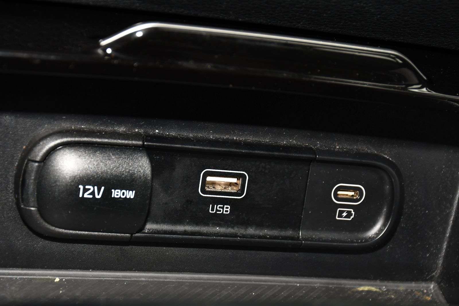 2023 KIA SPORTAGE 2023 KIA SPORTAGE