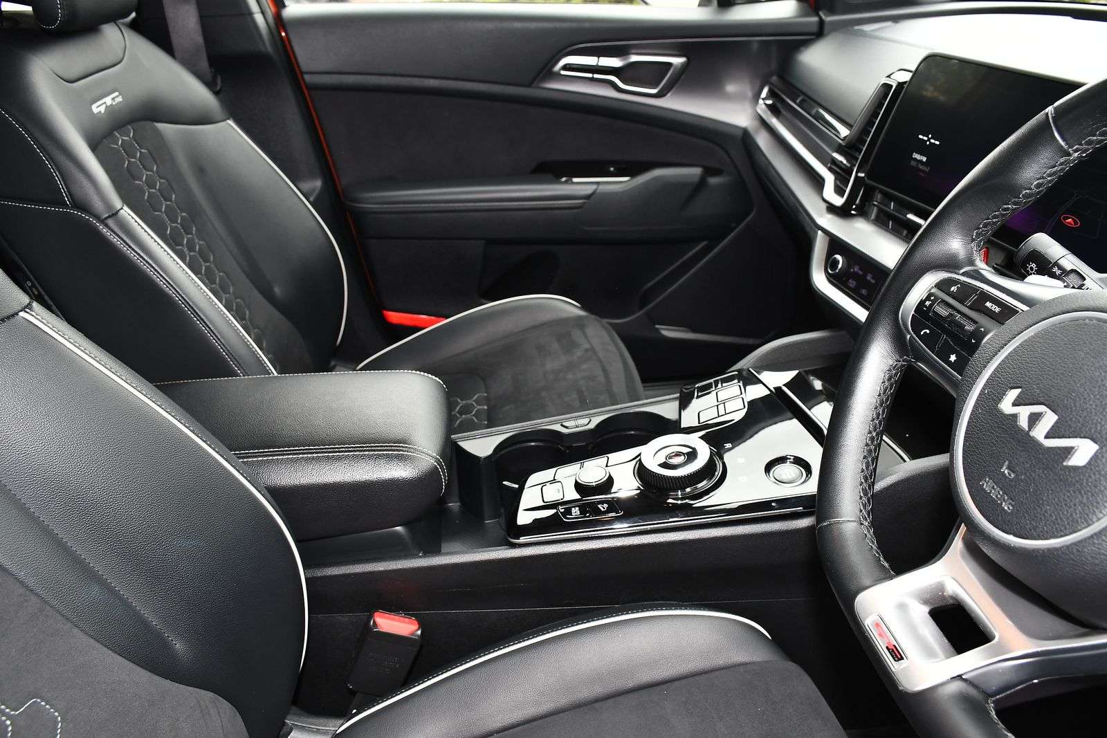 2023 KIA SPORTAGE 2023 KIA SPORTAGE