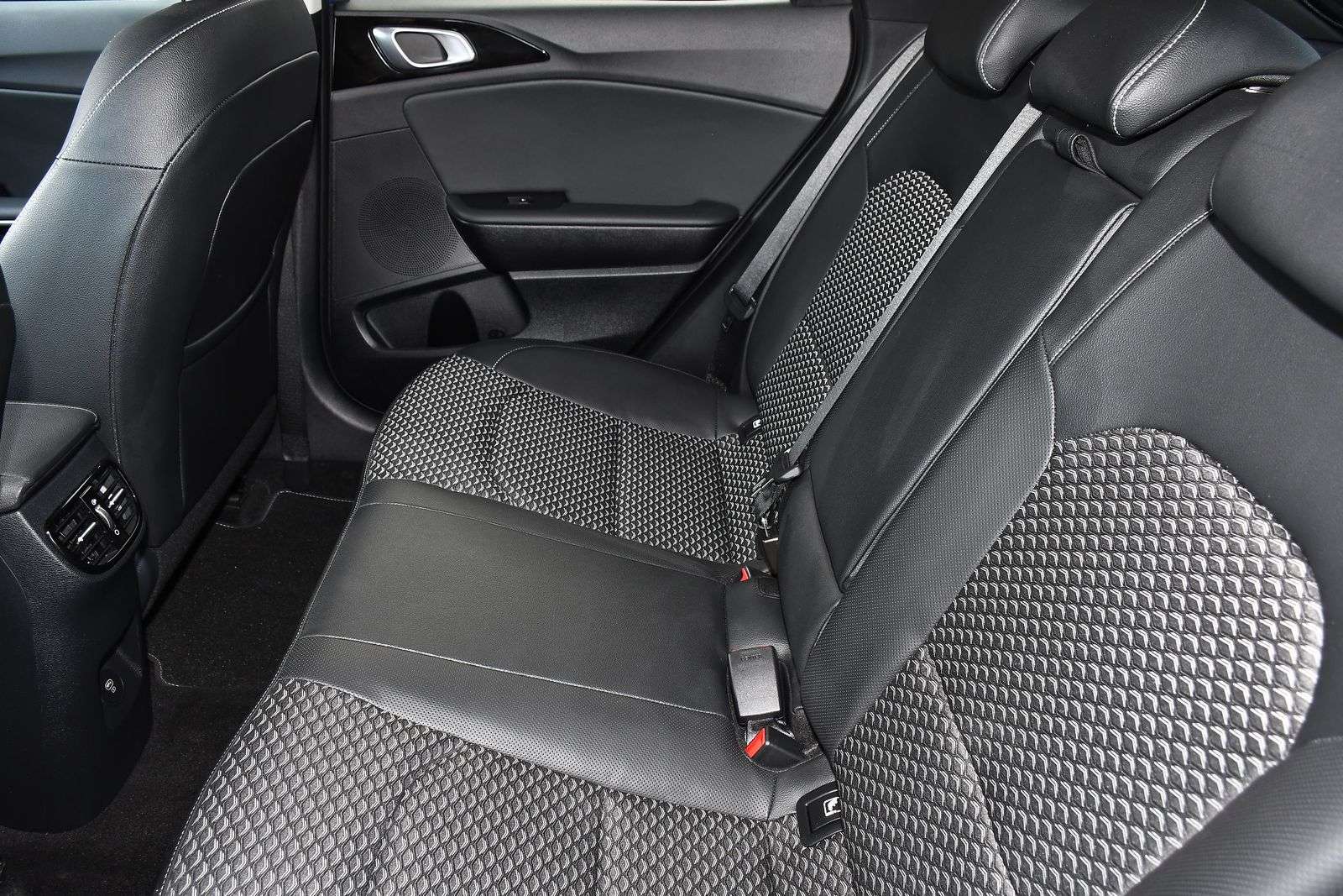2024 KIA XCEED 2024 KIA XCEED