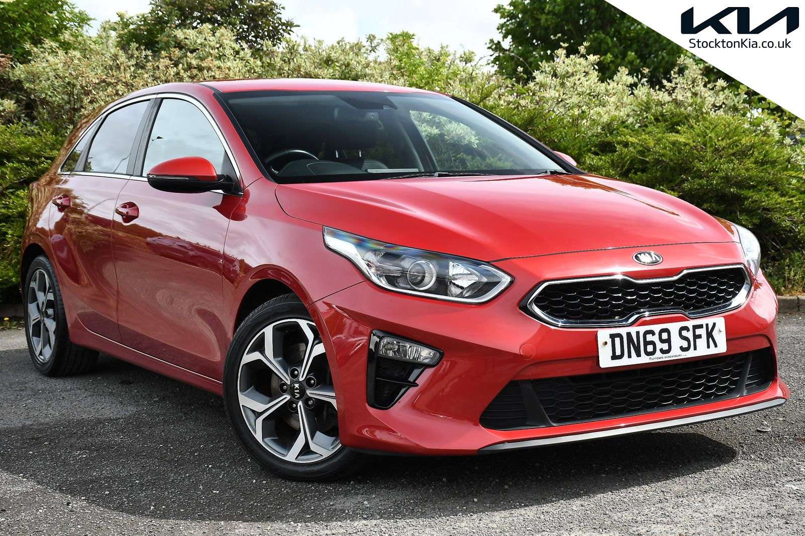 A 2019 KIA CEED 1.4 T-GDi 3 Hatchback 5dr Petrol DCT Euro 6 (s/s) (138 bhp) A 2019 KIA CEED 1.4 T-GDi 3 Hatchback 5dr Petrol DCT Euro 6 (s/s) (138 bhp)