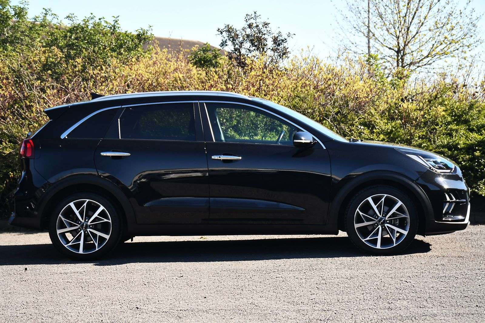 A 2022 KIA NIRO 1.6 GDi 4 SUV 5dr Petrol Hybrid DCT Euro 6 (s/s) (139 bhp) A 2022 KIA NIRO 1.6 GDi 4 SUV 5dr Petrol Hybrid DCT Euro 6 (s/s) (139 bhp)