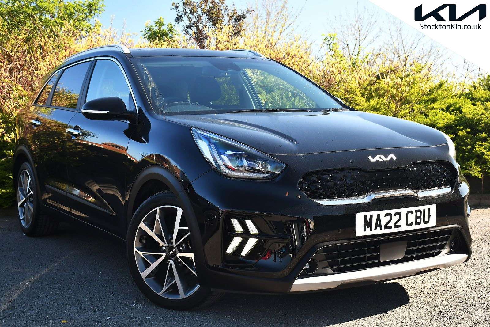 A 2022 KIA NIRO 1.6 GDi 4 SUV 5dr Petrol Hybrid DCT Euro 6 (s/s) (139 bhp) A 2022 KIA NIRO 1.6 GDi 4 SUV 5dr Petrol Hybrid DCT Euro 6 (s/s) (139 bhp)