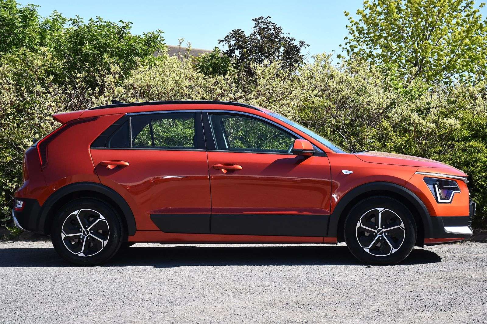 A 2023 KIA NIRO 1.6h GDi 2 SUV 5dr Petrol Hybrid DCT Euro 6 (s/s) (139 bhp) A 2023 KIA NIRO 1.6h GDi 2 SUV 5dr Petrol Hybrid DCT Euro 6 (s/s) (139 bhp)