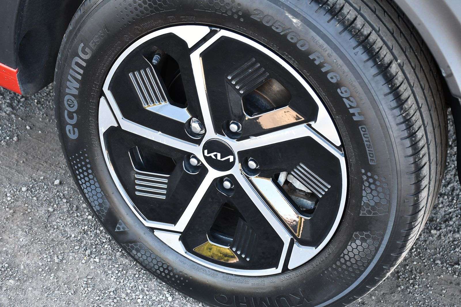 2023 KIA NIRO 2023 KIA NIRO