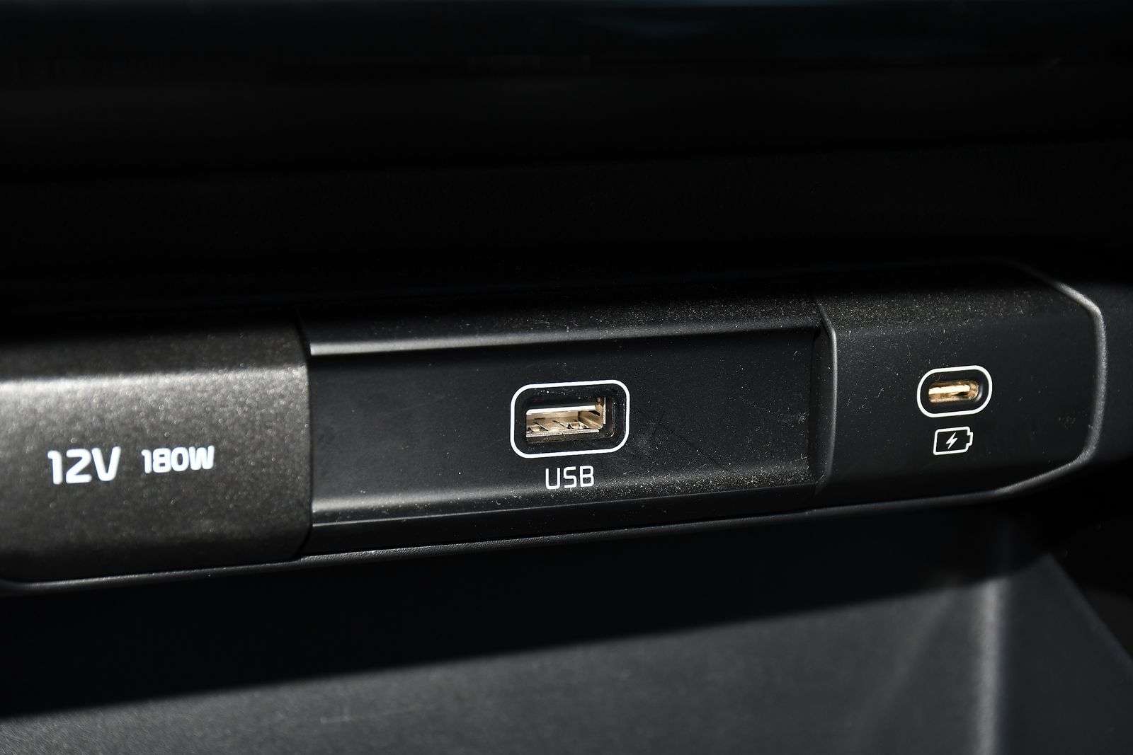 2023 KIA NIRO 2023 KIA NIRO