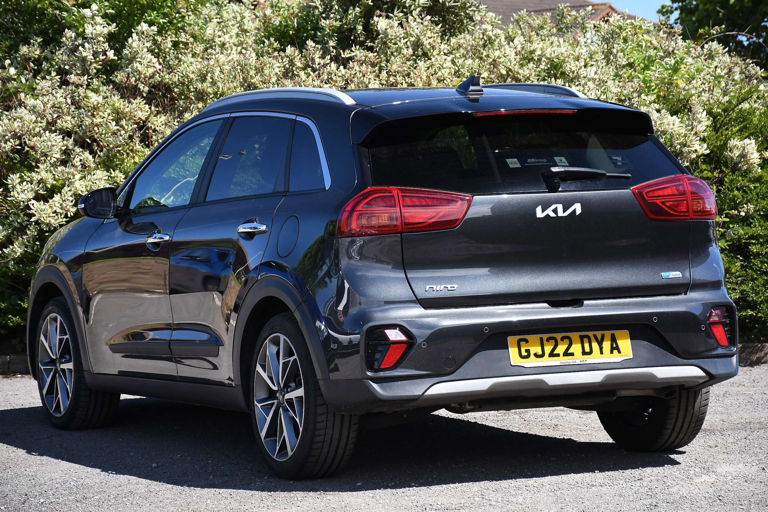 A 2022 KIA NIRO 1.6 GDi 4 SUV 5dr Petrol Hybrid DCT Euro 6 (s/s) (139 bhp) A 2022 KIA NIRO 1.6 GDi 4 SUV 5dr Petrol Hybrid DCT Euro 6 (s/s) (139 bhp)