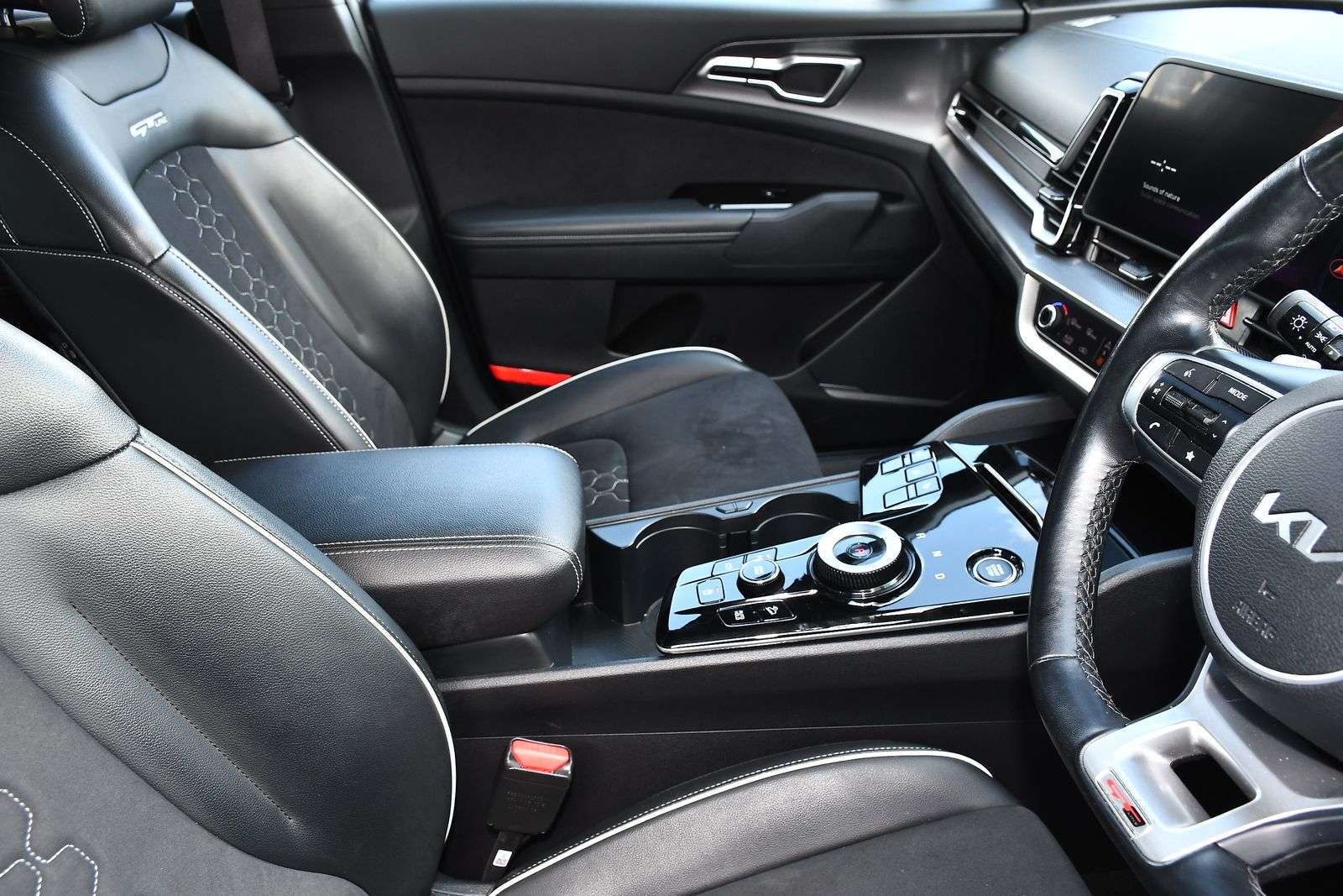 2023 KIA SPORTAGE 2023 KIA SPORTAGE