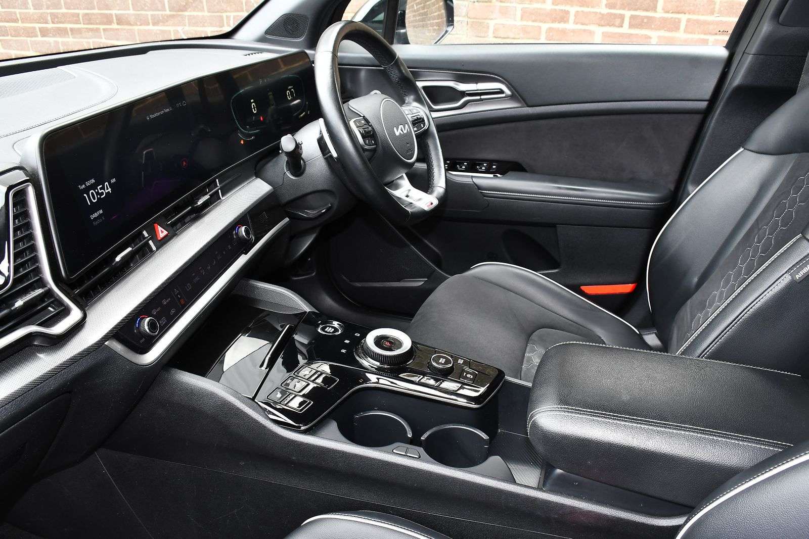 A 2023 KIA SPORTAGE 1.6 T-GDi MHEV GT-Line SUV 5dr Petrol Hybrid DCT Euro 6 (s/s) (148 bhp) A 2023 KIA SPORTAGE 1.6 T-GDi MHEV GT-Line SUV 5dr Petrol Hybrid DCT Euro 6 (s/s) (148 bhp)