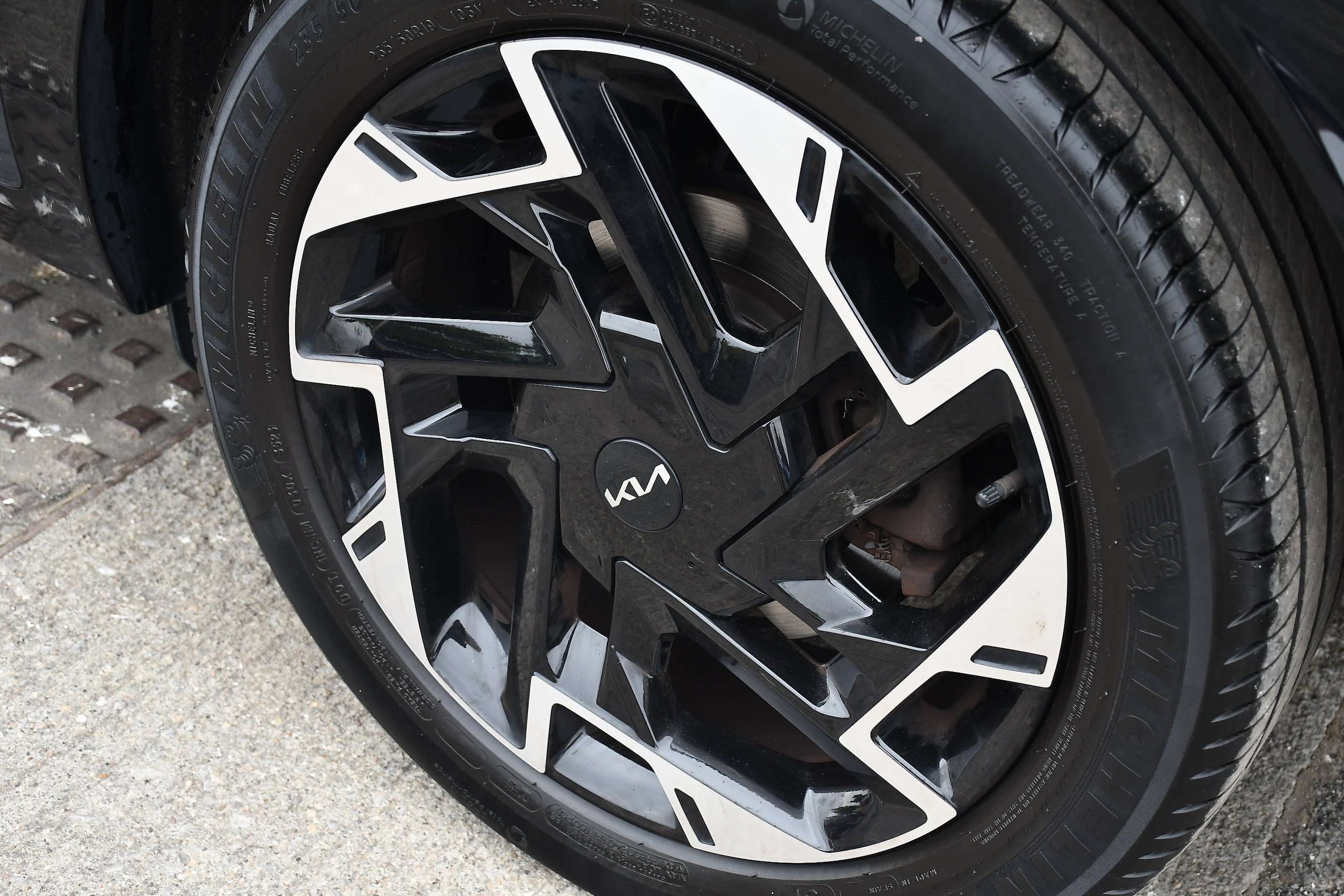 2023 KIA SPORTAGE 2023 KIA SPORTAGE