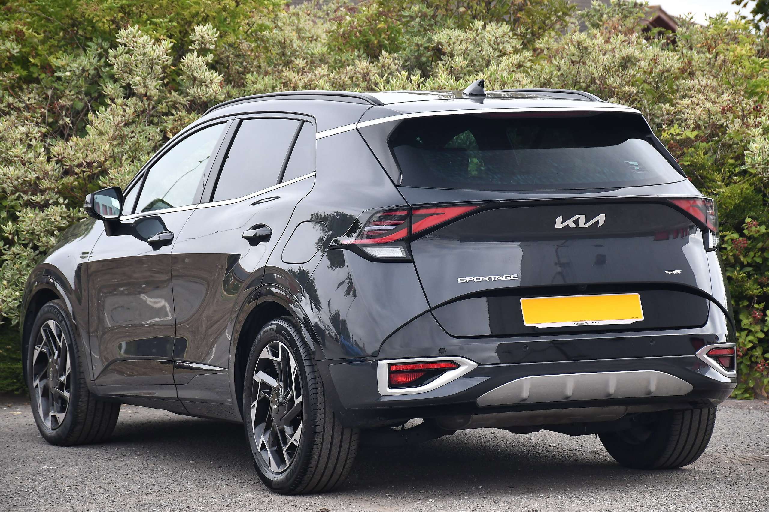 A 2023 KIA SPORTAGE 1.6 T-GDi MHEV GT-Line SUV 5dr Petrol Hybrid DCT Euro 6 (s/s) (148 bhp) A 2023 KIA SPORTAGE 1.6 T-GDi MHEV GT-Line SUV 5dr Petrol Hybrid DCT Euro 6 (s/s) (148 bhp)