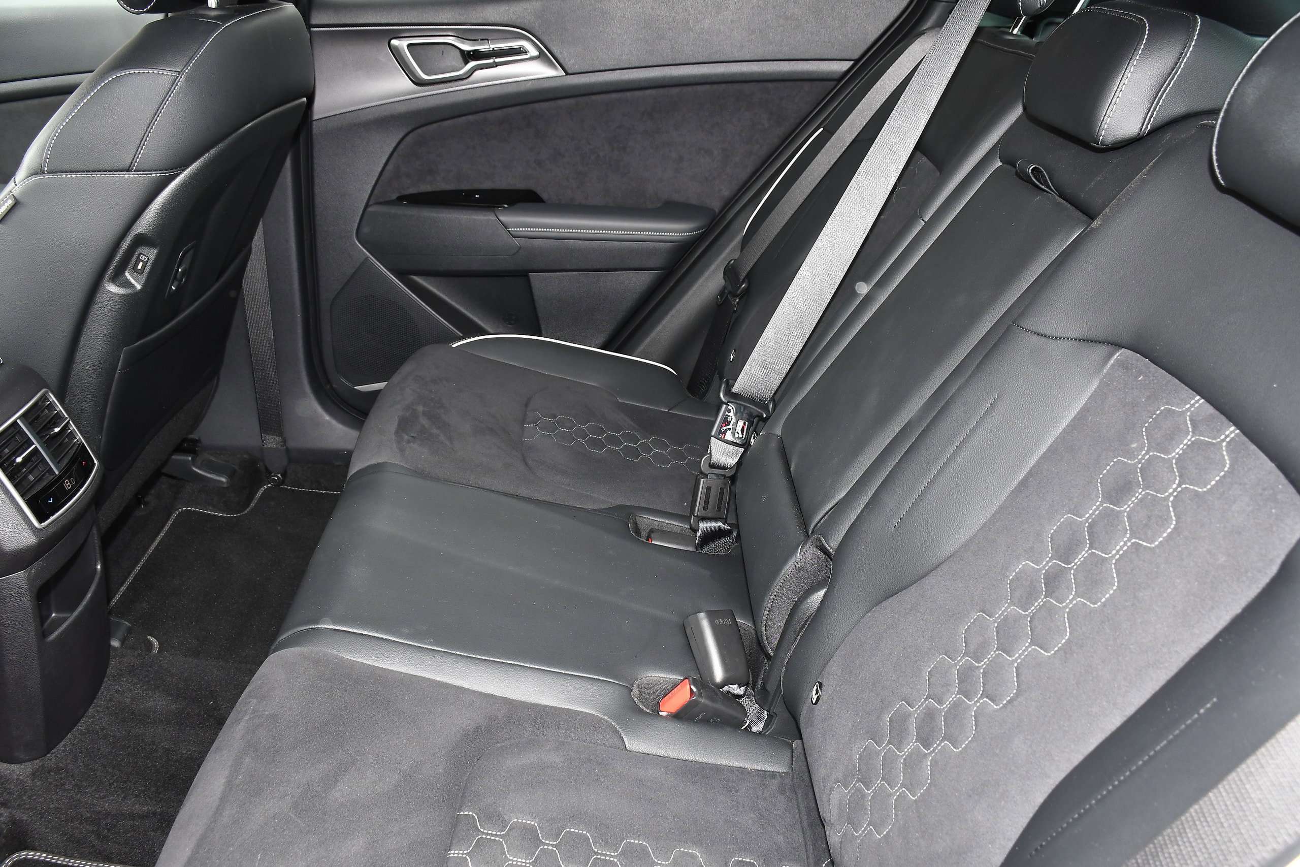 2023 KIA SPORTAGE 2023 KIA SPORTAGE