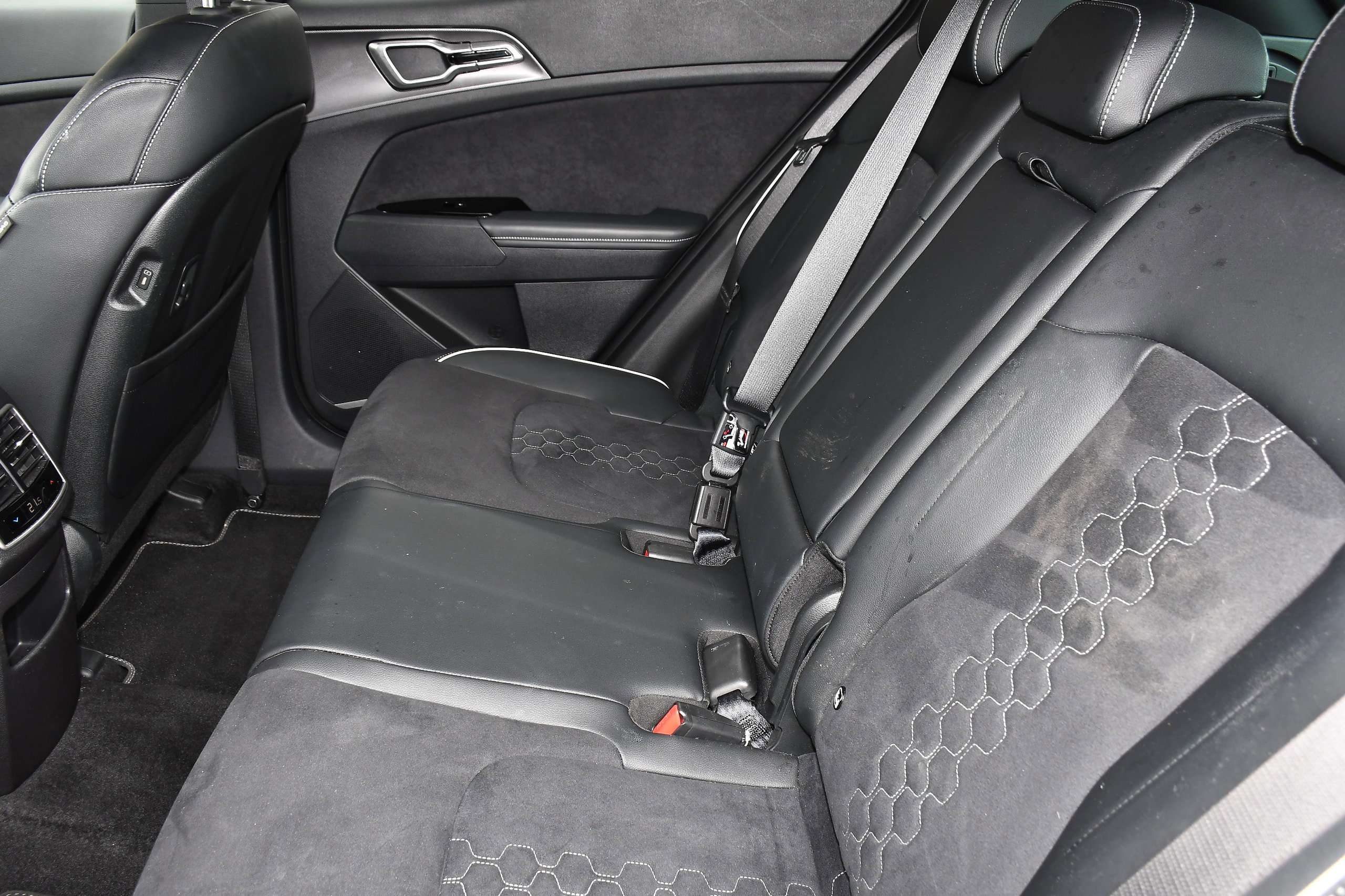 2023 KIA SPORTAGE 2023 KIA SPORTAGE