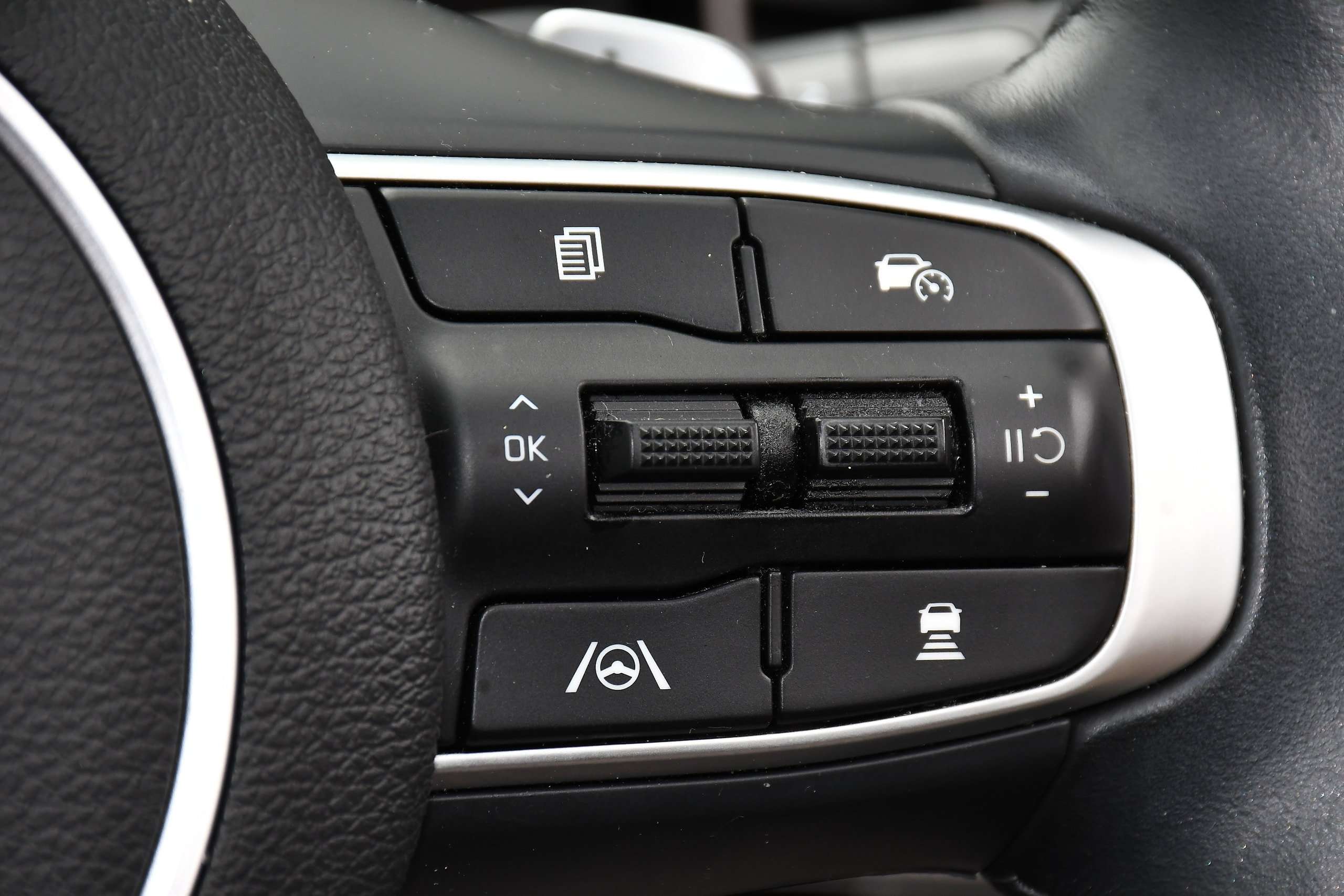 2023 KIA SPORTAGE 2023 KIA SPORTAGE