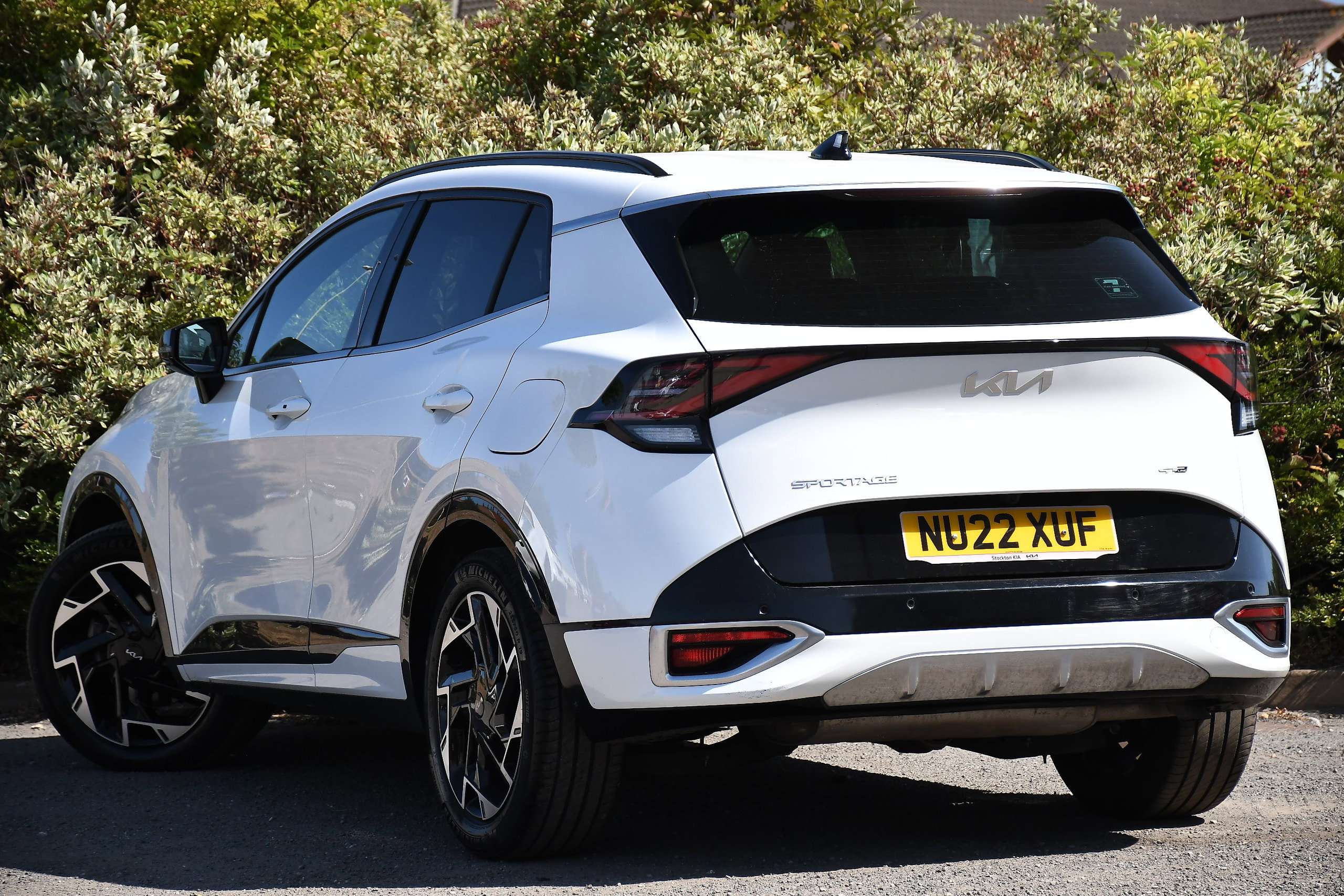 A 2022 KIA SPORTAGE 1.6 T-GDi MHEV GT-Line SUV 5dr Petrol Hybrid DCT Euro 6 (s/s) (148 bhp) A 2022 KIA SPORTAGE 1.6 T-GDi MHEV GT-Line SUV 5dr Petrol Hybrid DCT Euro 6 (s/s) (148 bhp)