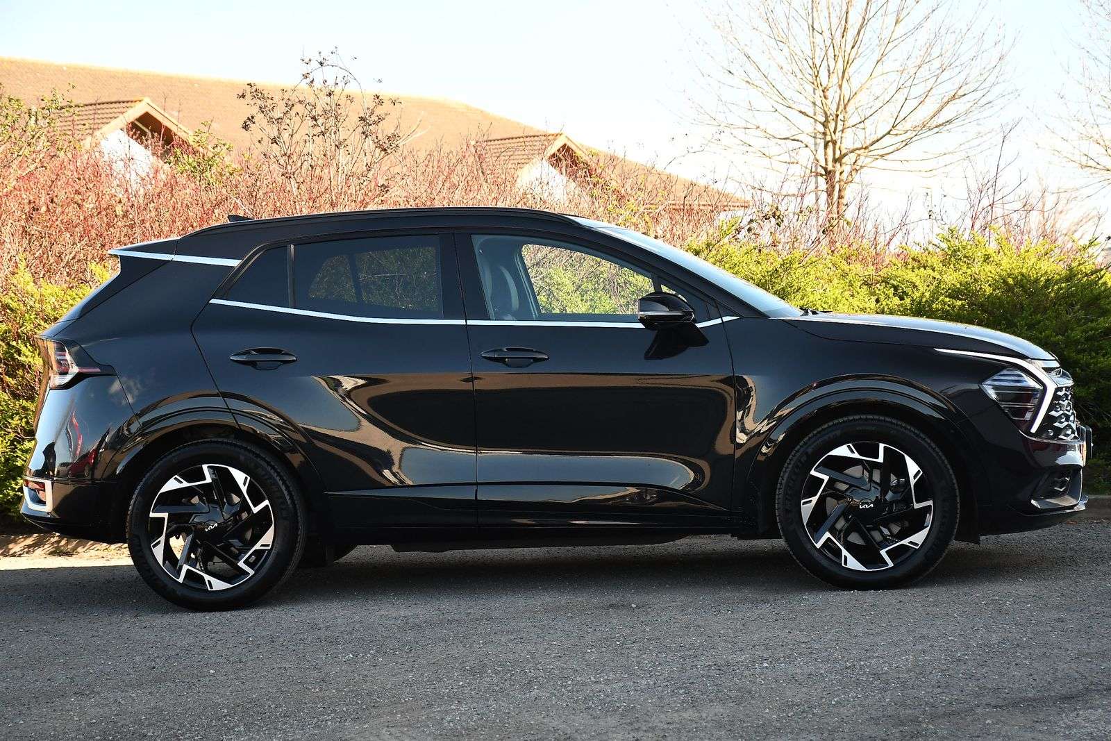 A 2025 KIA SPORTAGE 1.6 T-GDi MHEV GT-Line S SUV 5dr Petrol Hybrid DCT Euro 6 (s/s) (157 bhp) A 2025 KIA SPORTAGE 1.6 T-GDi MHEV GT-Line S SUV 5dr Petrol Hybrid DCT Euro 6 (s/s) (157 bhp)