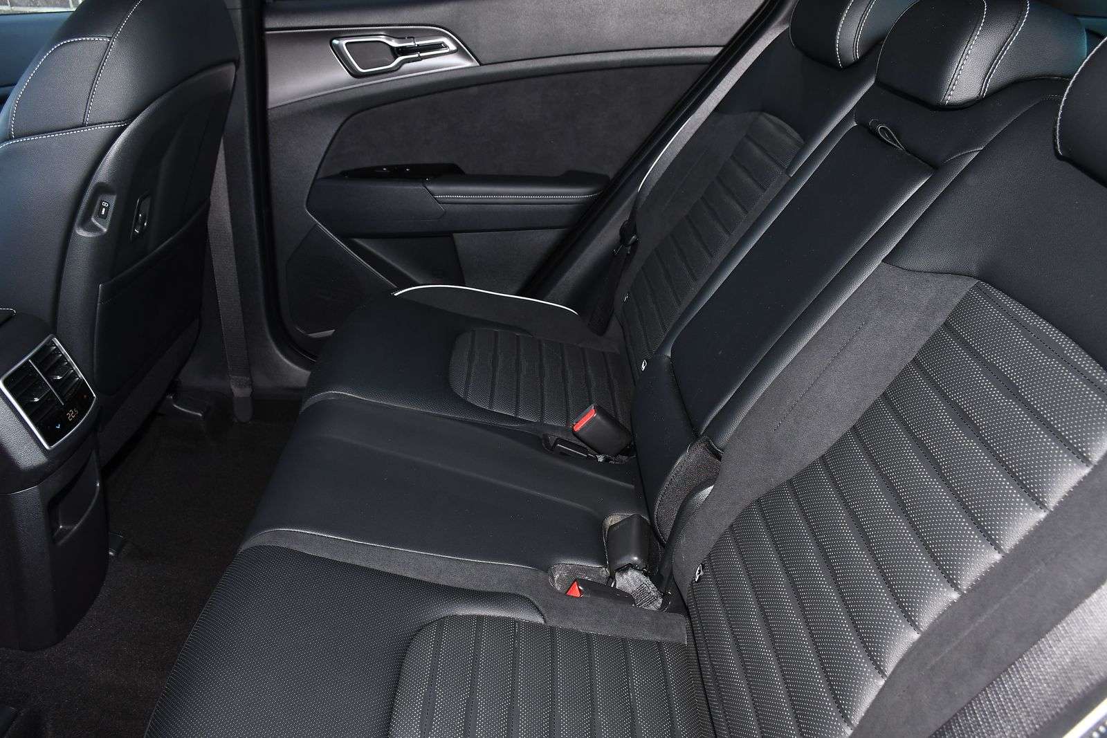 2025 KIA SPORTAGE 2025 KIA SPORTAGE