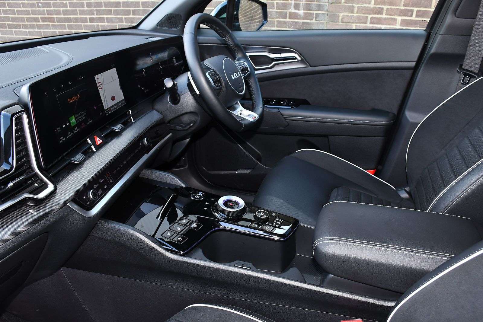 A 2025 KIA SPORTAGE 1.6 T-GDi MHEV GT-Line S SUV 5dr Petrol Hybrid DCT Euro 6 (s/s) (157 bhp) A 2025 KIA SPORTAGE 1.6 T-GDi MHEV GT-Line S SUV 5dr Petrol Hybrid DCT Euro 6 (s/s) (157 bhp)