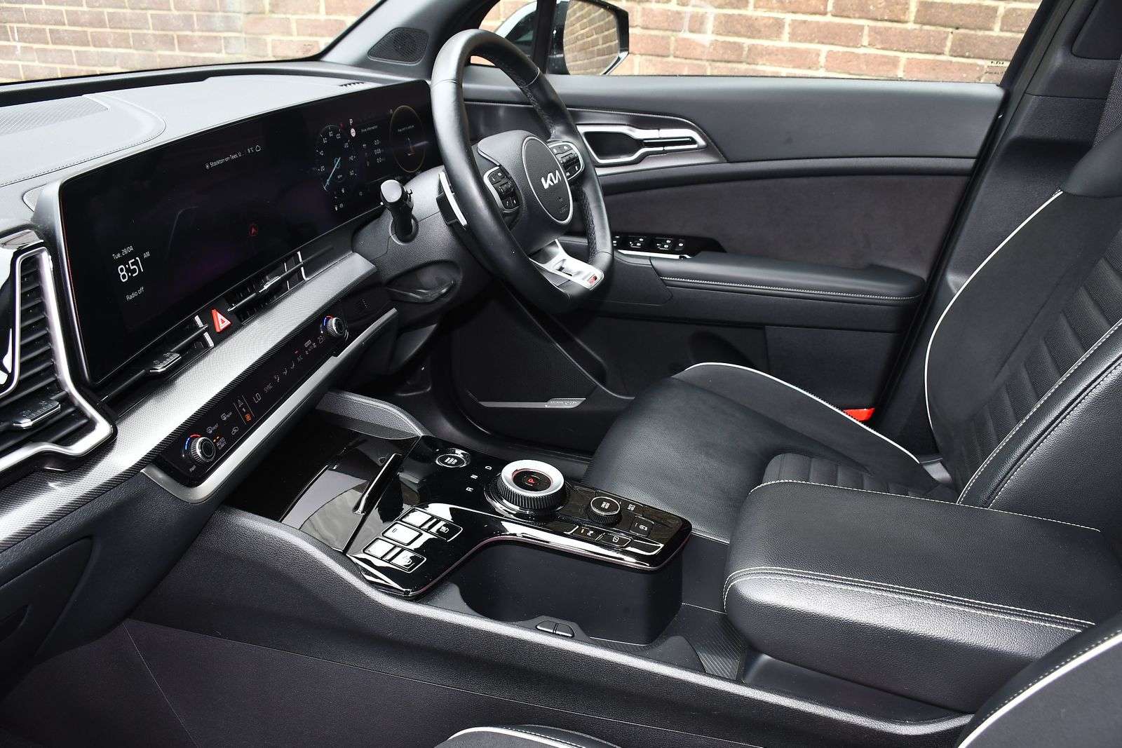 A 2025 KIA SPORTAGE 1.6 T-GDi MHEV GT-Line S SUV 5dr Petrol Hybrid DCT Euro 6 (s/s) (157 bhp) A 2025 KIA SPORTAGE 1.6 T-GDi MHEV GT-Line S SUV 5dr Petrol Hybrid DCT Euro 6 (s/s) (157 bhp)
