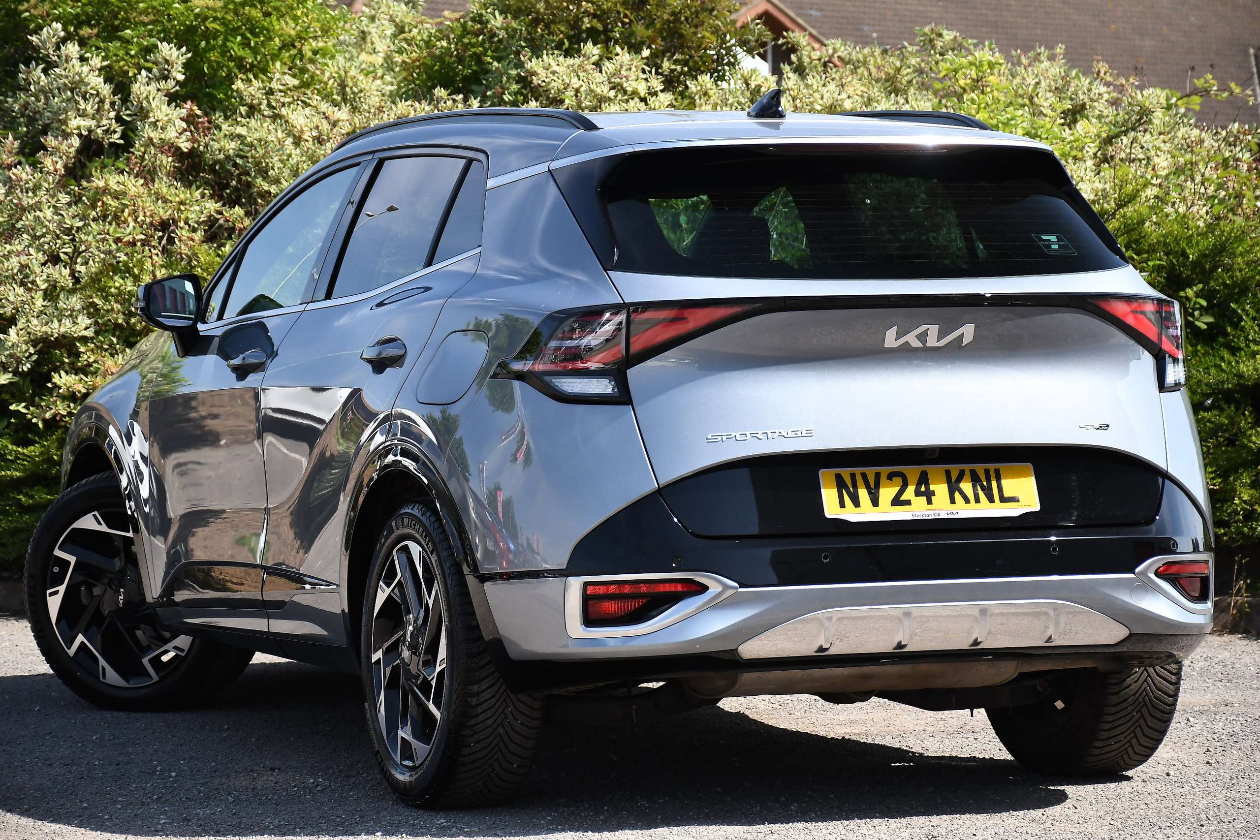 A 2024 KIA SPORTAGE 1.6 T-GDi MHEV GT-Line SUV 5dr Petrol Hybrid DCT Euro 6 (s/s) (157 bhp) A 2024 KIA SPORTAGE 1.6 T-GDi MHEV GT-Line SUV 5dr Petrol Hybrid DCT Euro 6 (s/s) (157 bhp)