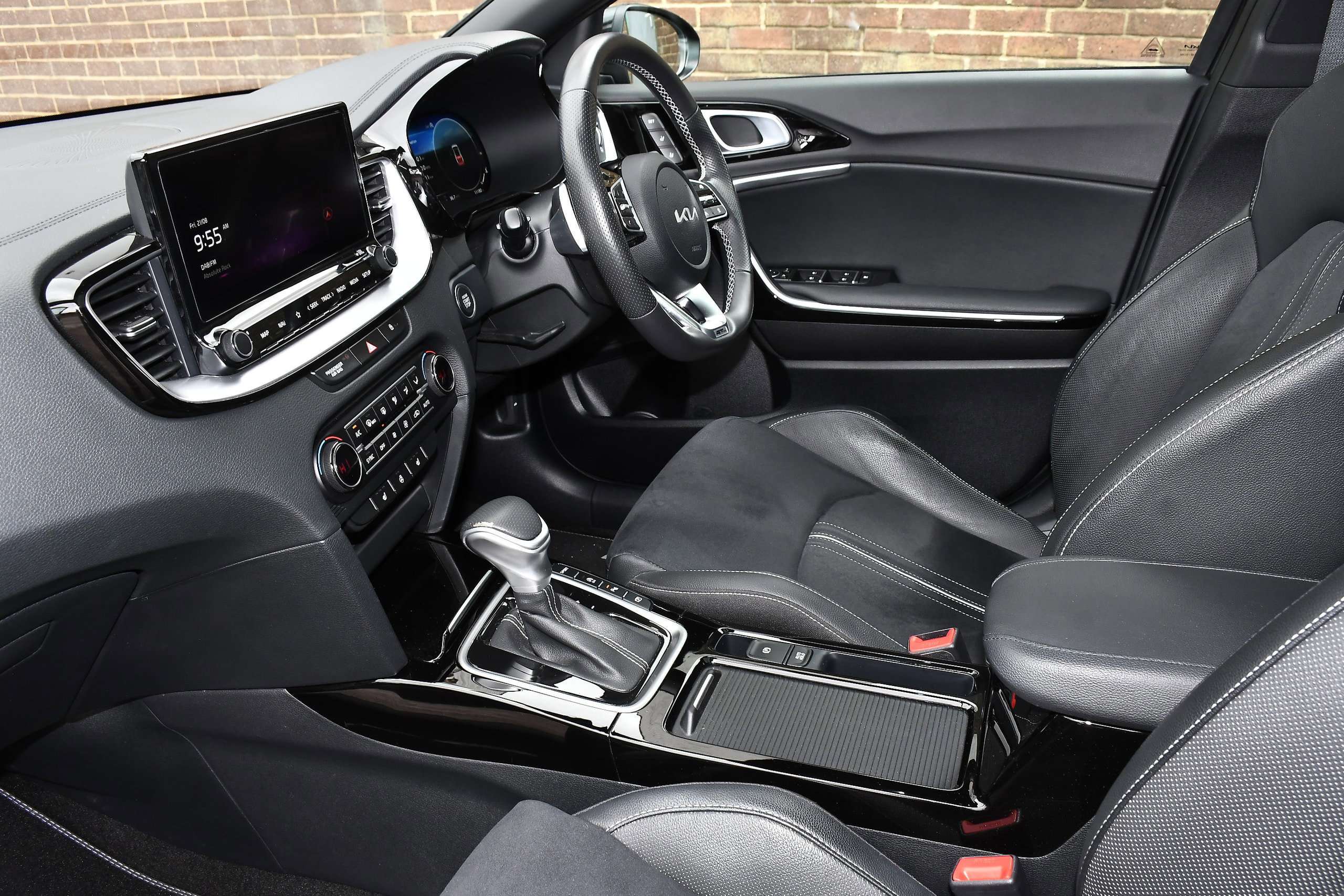 A 2024 KIA PROCEED 1.5 T-GDi GT-Line S Shooting Brake 5dr Petrol DCT Euro 6 (s/s) (158 bhp) A 2024 KIA PROCEED 1.5 T-GDi GT-Line S Shooting Brake 5dr Petrol DCT Euro 6 (s/s) (158 bhp)