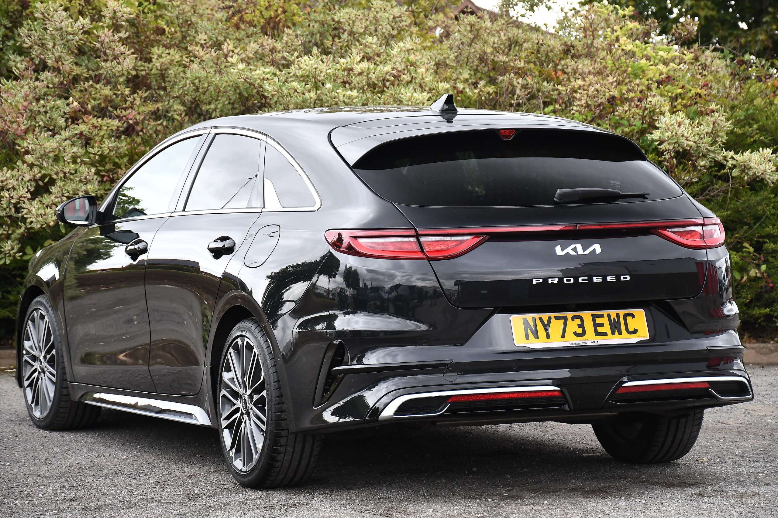 A 2024 KIA PROCEED 1.5 T-GDi GT-Line S Shooting Brake 5dr Petrol DCT Euro 6 (s/s) (158 bhp) A 2024 KIA PROCEED 1.5 T-GDi GT-Line S Shooting Brake 5dr Petrol DCT Euro 6 (s/s) (158 bhp)