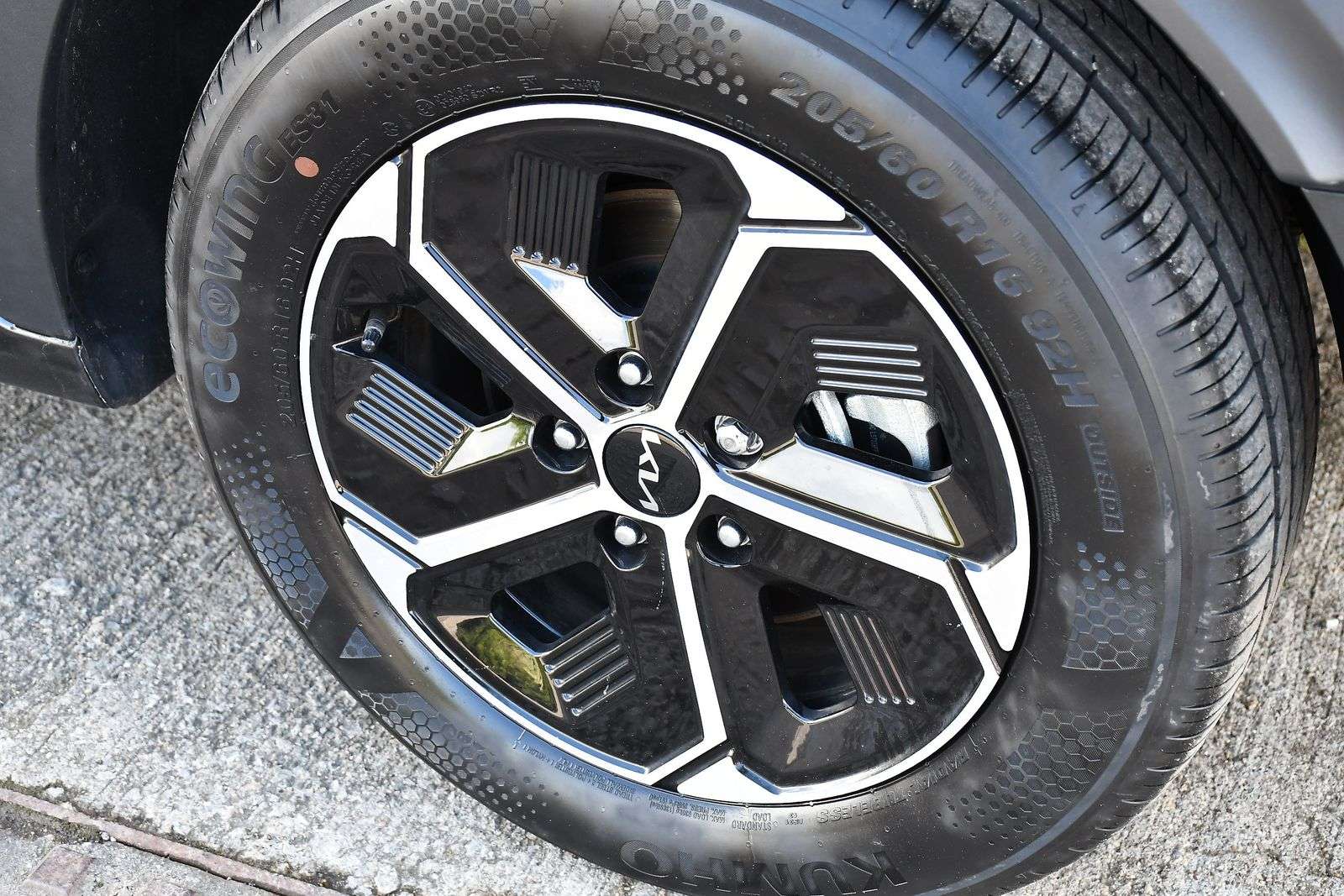 2025 KIA NIRO 2025 KIA NIRO