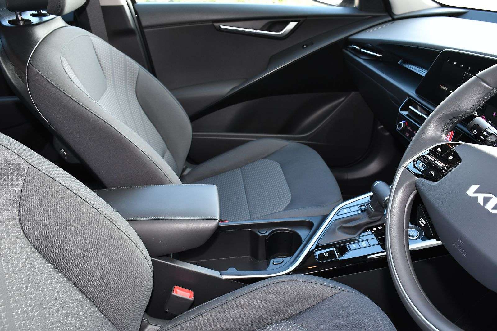 2025 KIA NIRO 2025 KIA NIRO