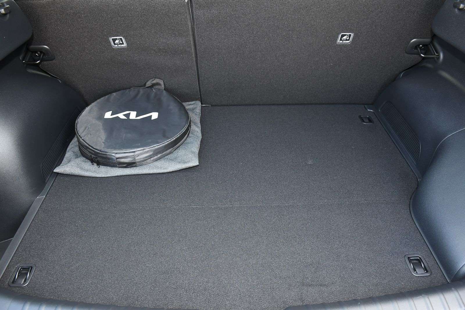 2025 KIA NIRO 2025 KIA NIRO
