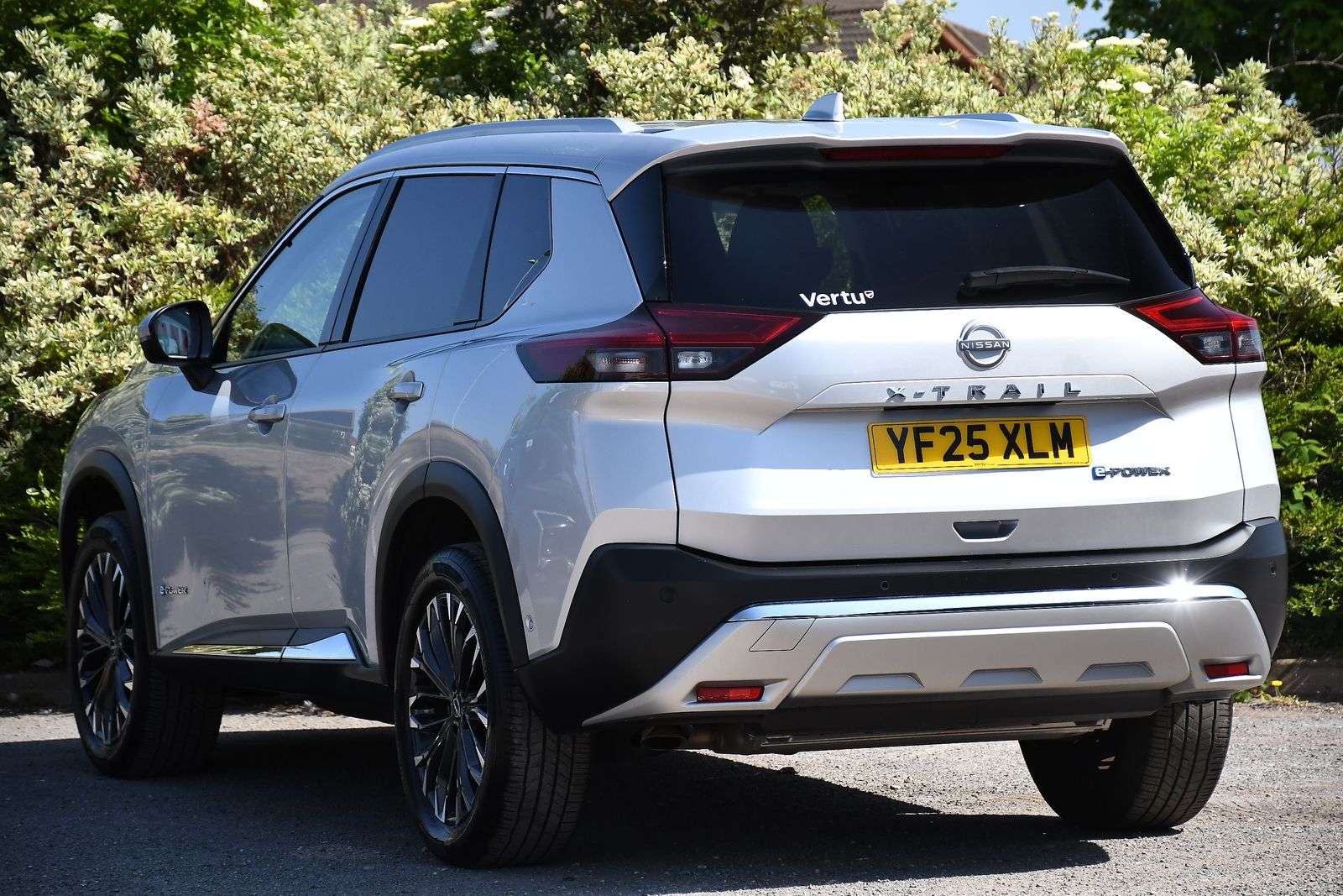 A 2025 NISSAN X-TRAIL 1.5 h e-POWER Tekna+ SUV 5dr Petrol Hybrid Auto Euro 6 (s/s) (204 ps) A 2025 NISSAN X-TRAIL 1.5 h e-POWER Tekna+ SUV 5dr Petrol Hybrid Auto Euro 6 (s/s) (204 ps)