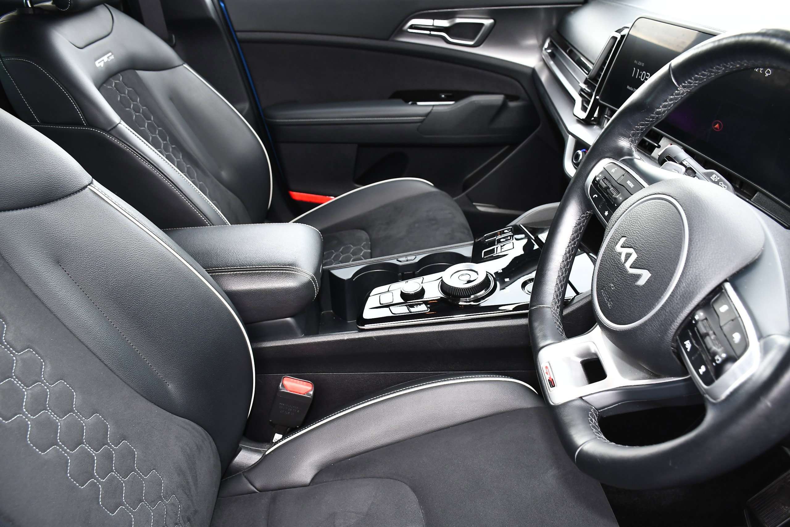 2023 KIA SPORTAGE 2023 KIA SPORTAGE