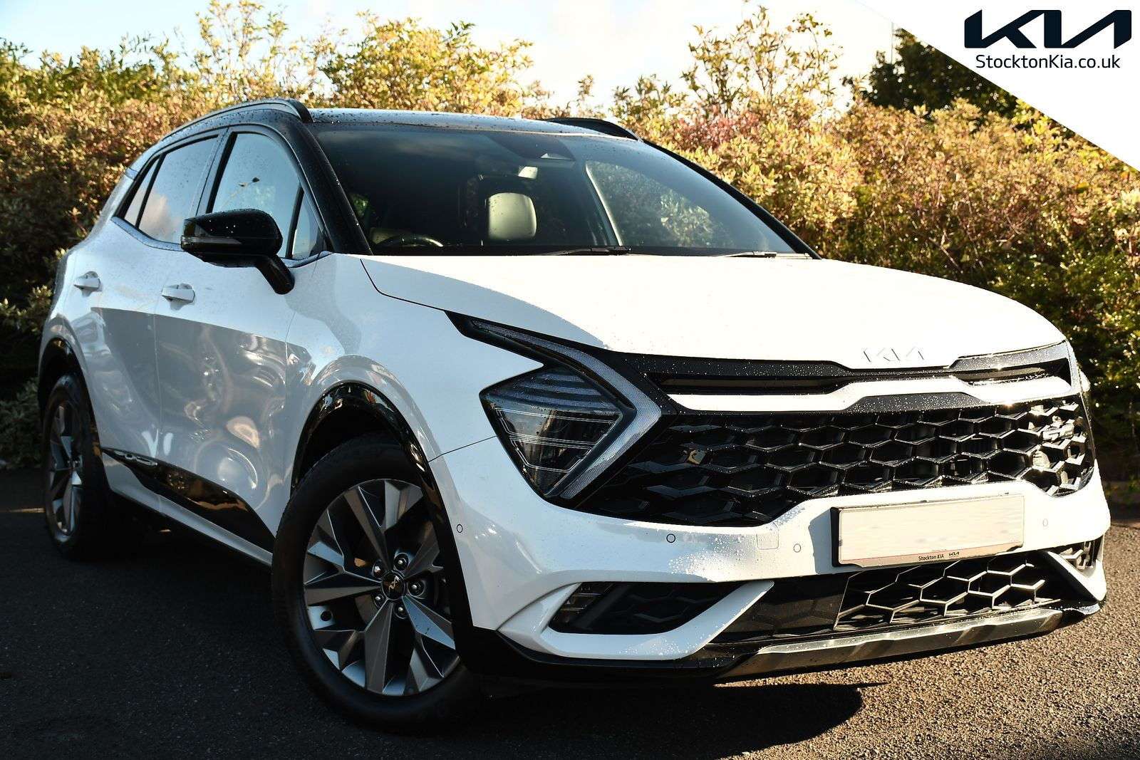 A 2022 KIA SPORTAGE 1.6 h T-GDi GT-Line S SUV 5dr Petrol Hybrid Auto Euro 6 (s/s) (226 bhp) A 2022 KIA SPORTAGE 1.6 h T-GDi GT-Line S SUV 5dr Petrol Hybrid Auto Euro 6 (s/s) (226 bhp)