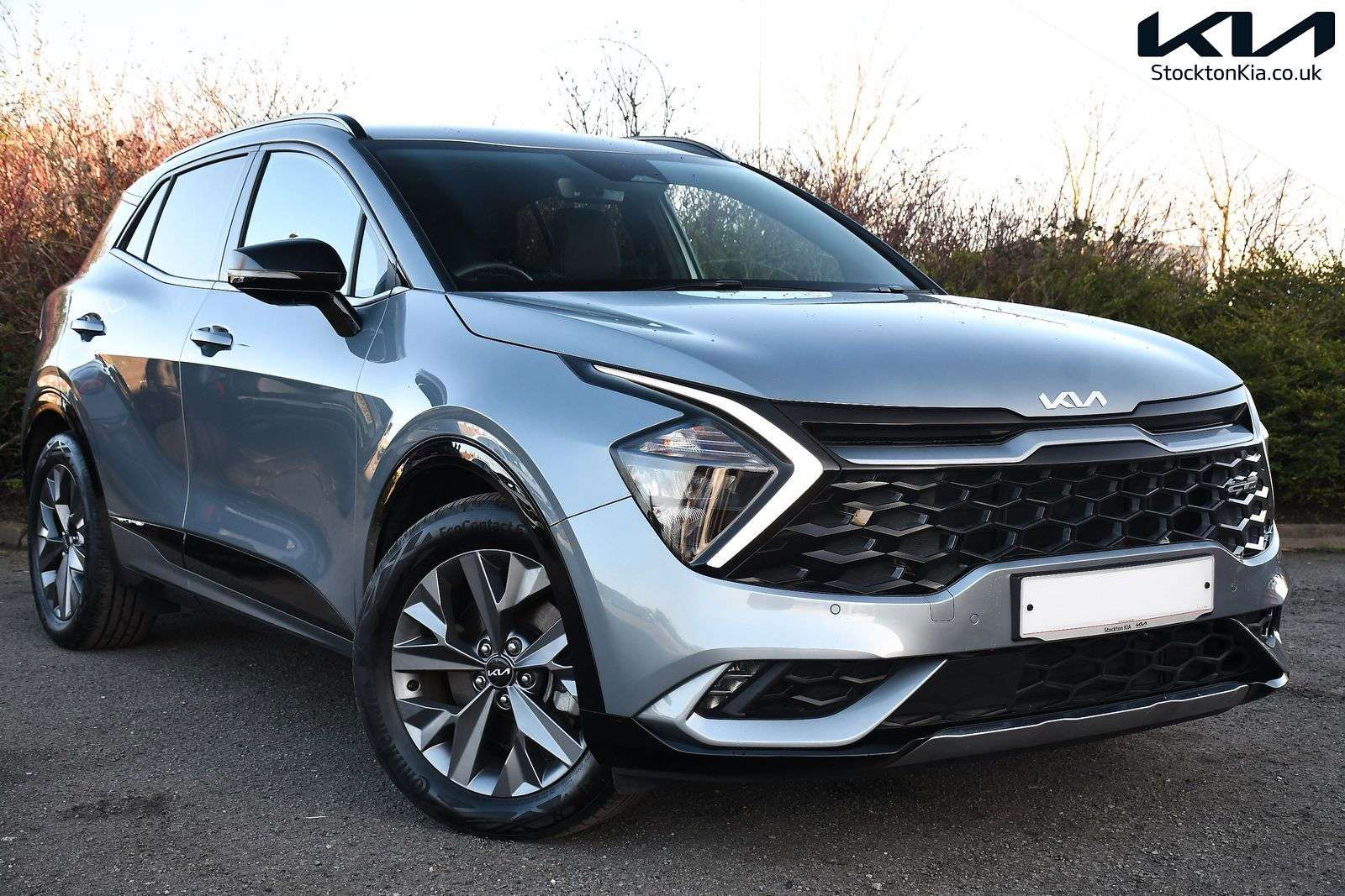 A 2024 KIA SPORTAGE 1.6 h T-GDi GT-Line SUV 5dr Petrol Hybrid Auto Euro 6 (s/s) (226 bhp) A 2024 KIA SPORTAGE 1.6 h T-GDi GT-Line SUV 5dr Petrol Hybrid Auto Euro 6 (s/s) (226 bhp)