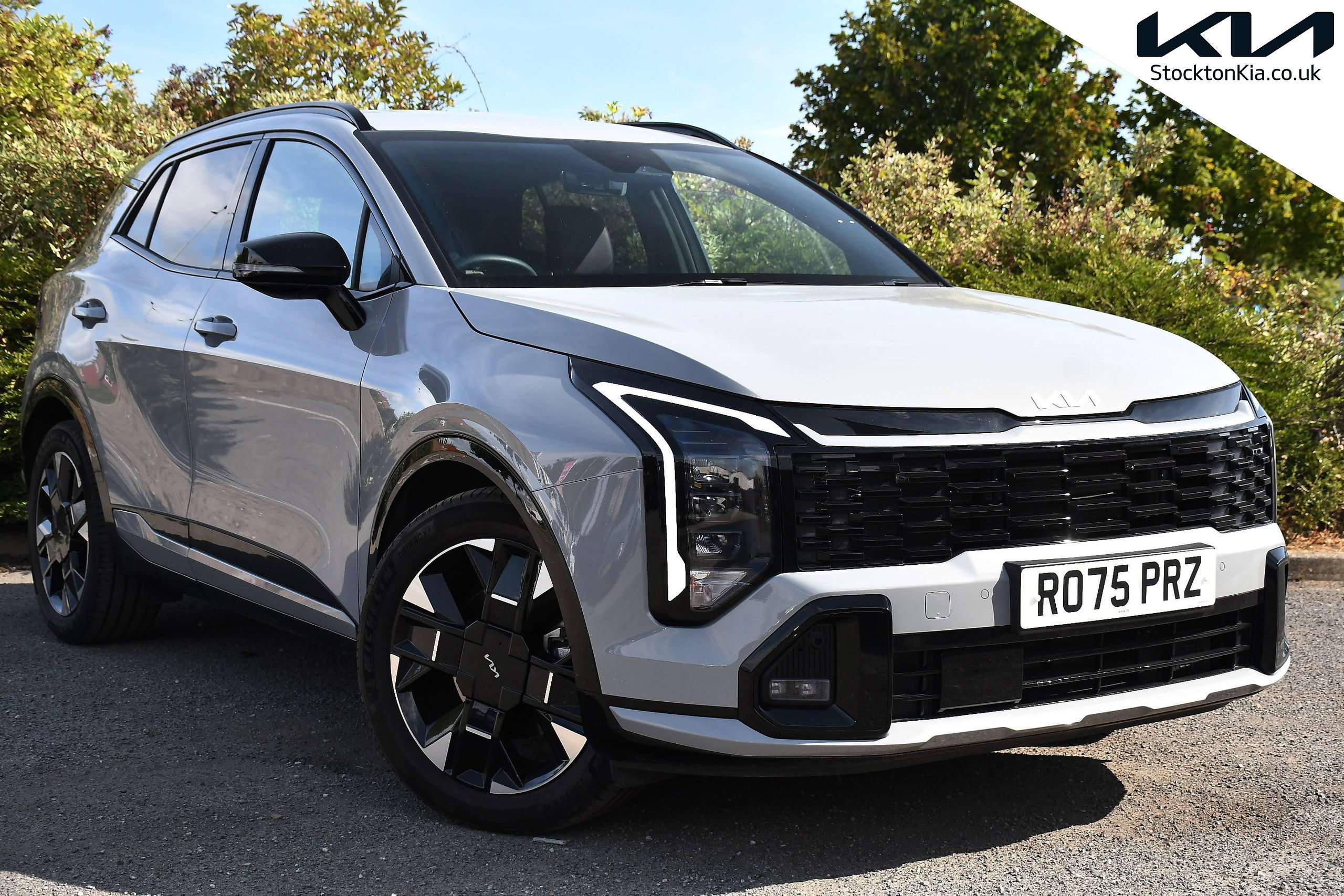 A 2025 KIA SPORTAGE 1.6 h T-GDi GT-Line SUV 5dr Petrol Hybrid Auto Euro 6 (s/s) (235 bhp) A 2025 KIA SPORTAGE 1.6 h T-GDi GT-Line SUV 5dr Petrol Hybrid Auto Euro 6 (s/s) (235 bhp)