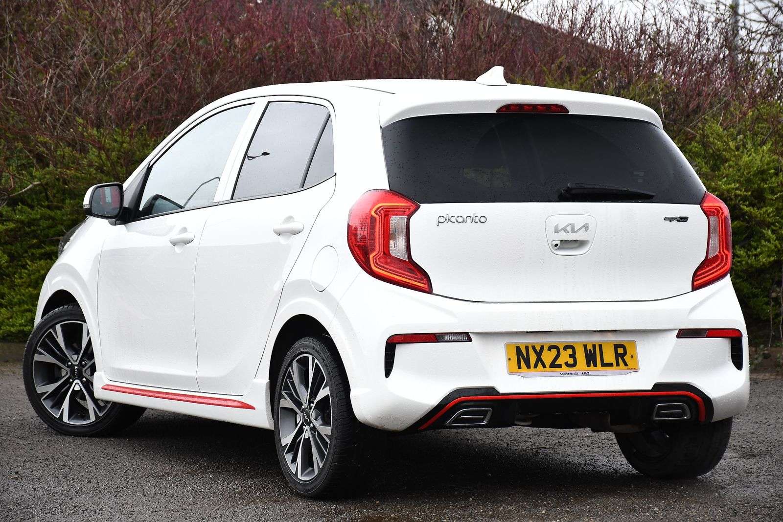 A 2023 KIA PICANTO 1.0 DPi GT-Line Hatchback 5dr Petrol Manual Euro 6 (s/s) (66 bhp) A 2023 KIA PICANTO 1.0 DPi GT-Line Hatchback 5dr Petrol Manual Euro 6 (s/s) (66 bhp)