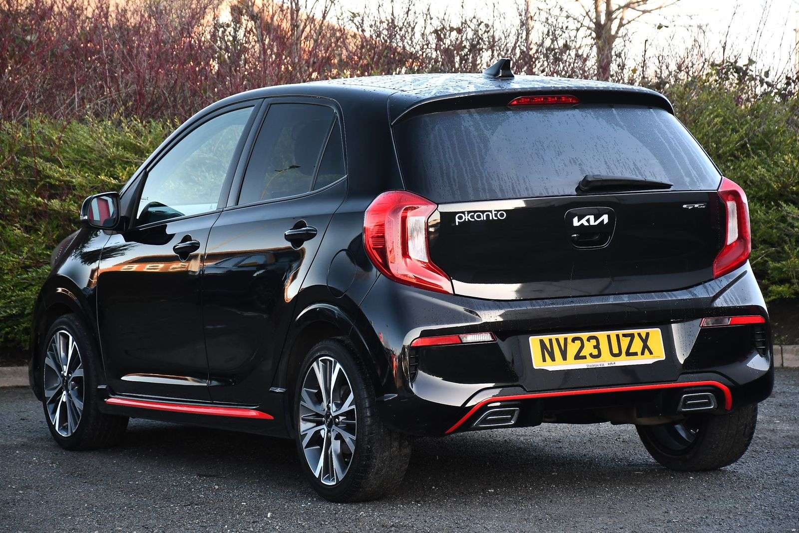 A 2023 KIA PICANTO 1.0 DPi GT-Line Hatchback 5dr Petrol Manual Euro 6 (s/s) (66 bhp) A 2023 KIA PICANTO 1.0 DPi GT-Line Hatchback 5dr Petrol Manual Euro 6 (s/s) (66 bhp)